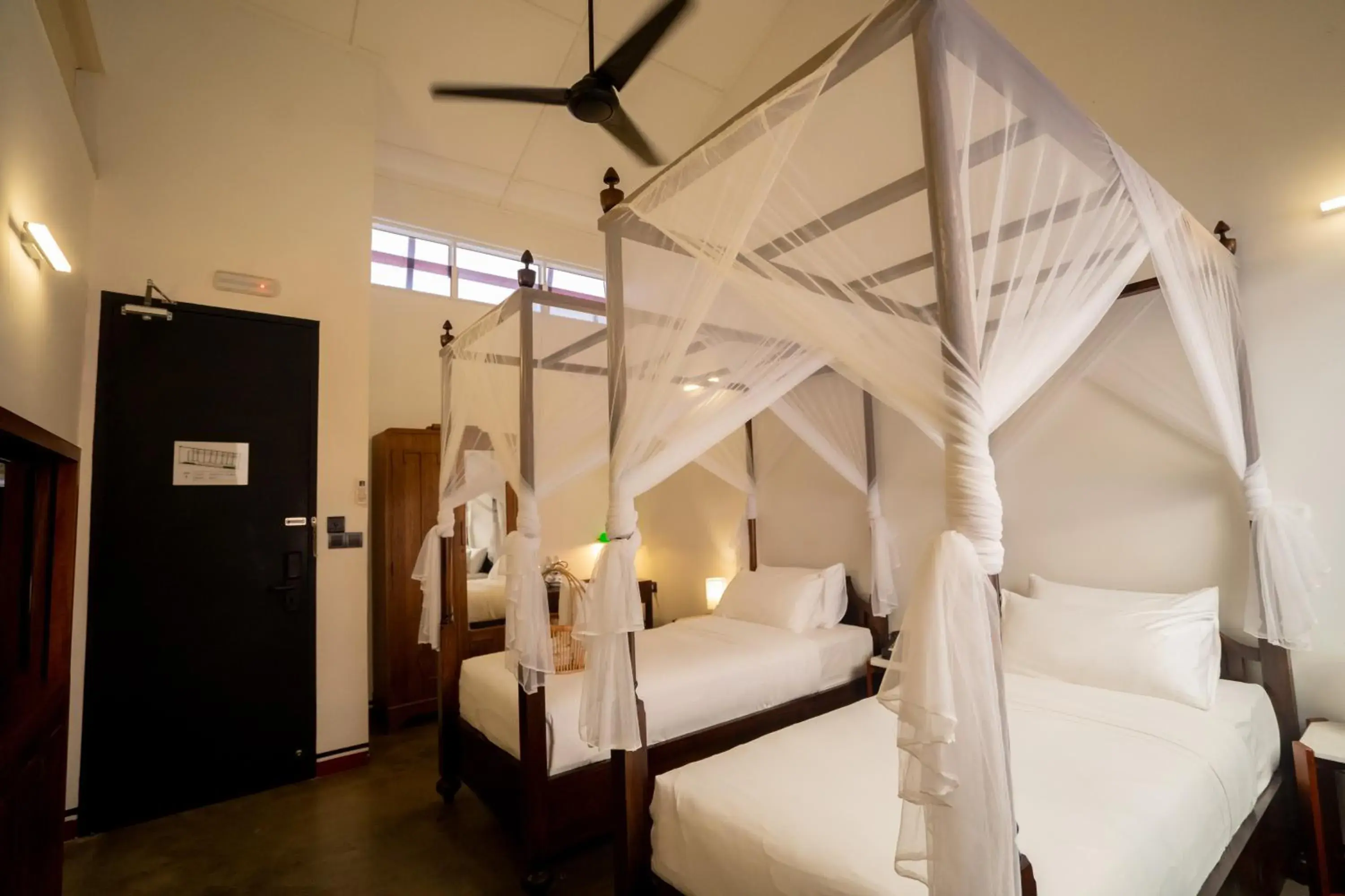 Twin Room with Balcony in Tian Jing Hotel Twin Room with Balcony in Tian Jing Hotel