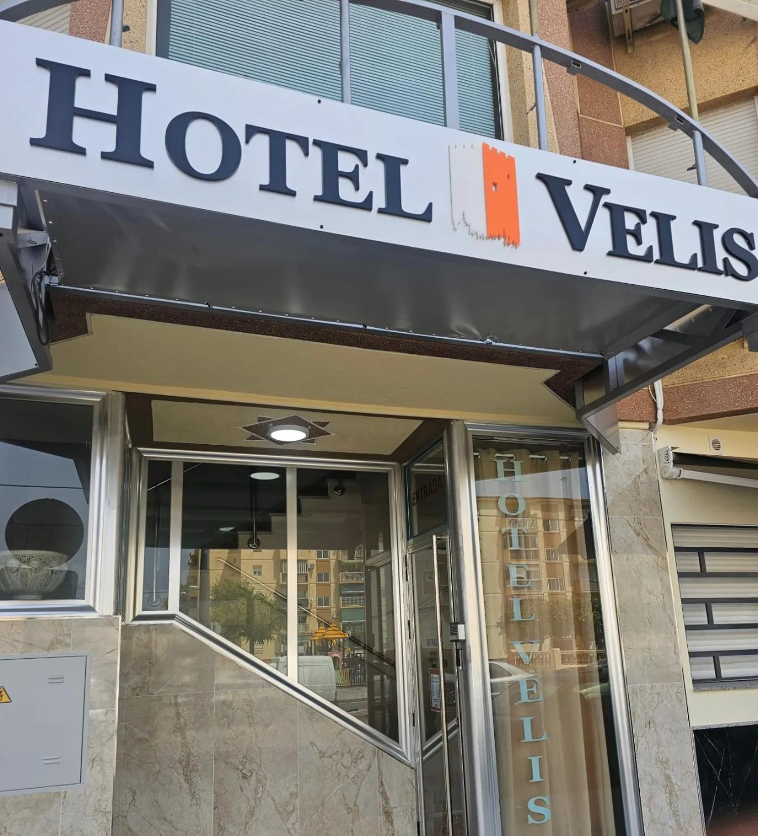 Facade/entrance in Hotel Velis
