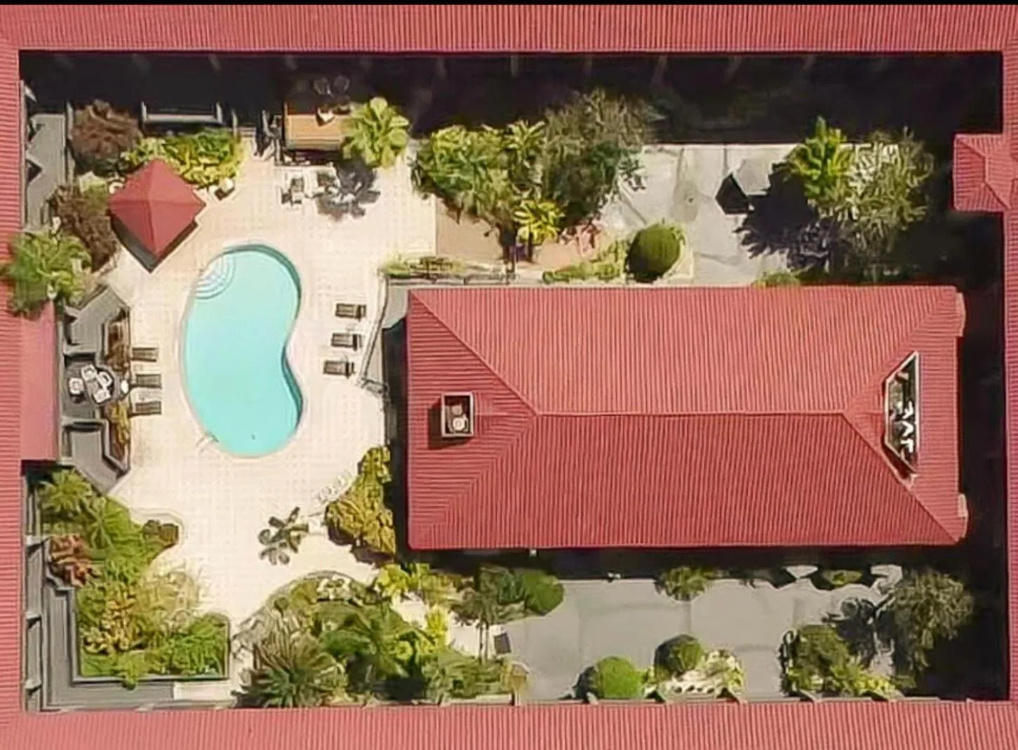 Property building in Red Roof Inn PLUS & Suites Tampa