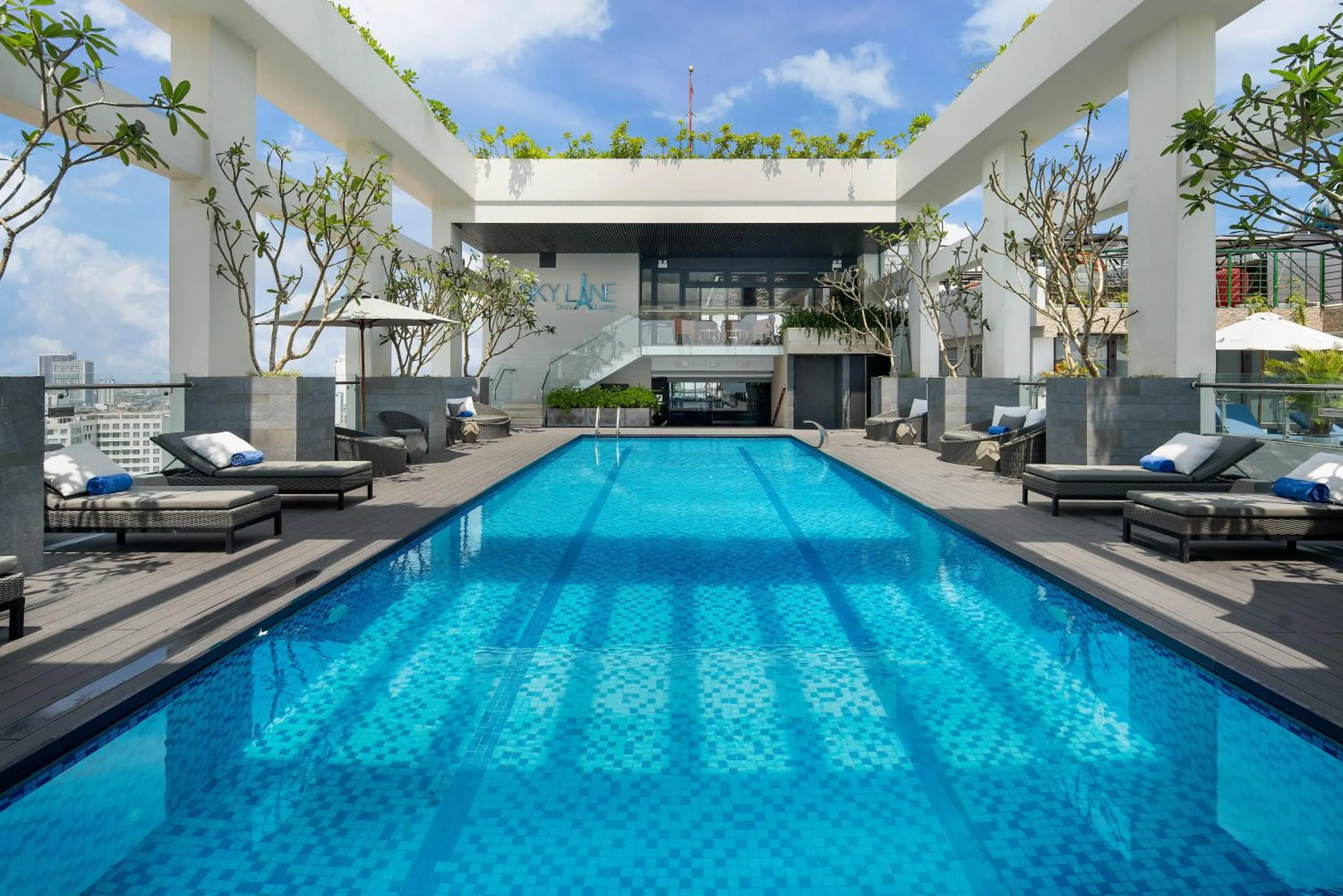 Swimming pool in Paris Deli Danang Beach Hotel