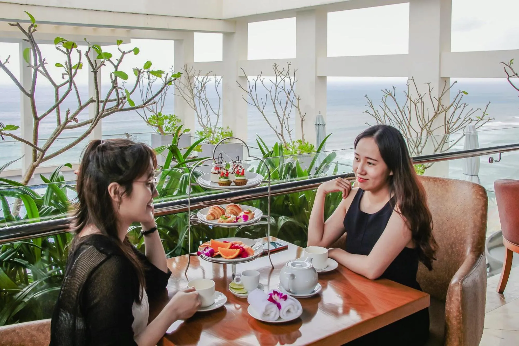 Restaurant/places to eat in Paris Deli Danang Beach Hotel