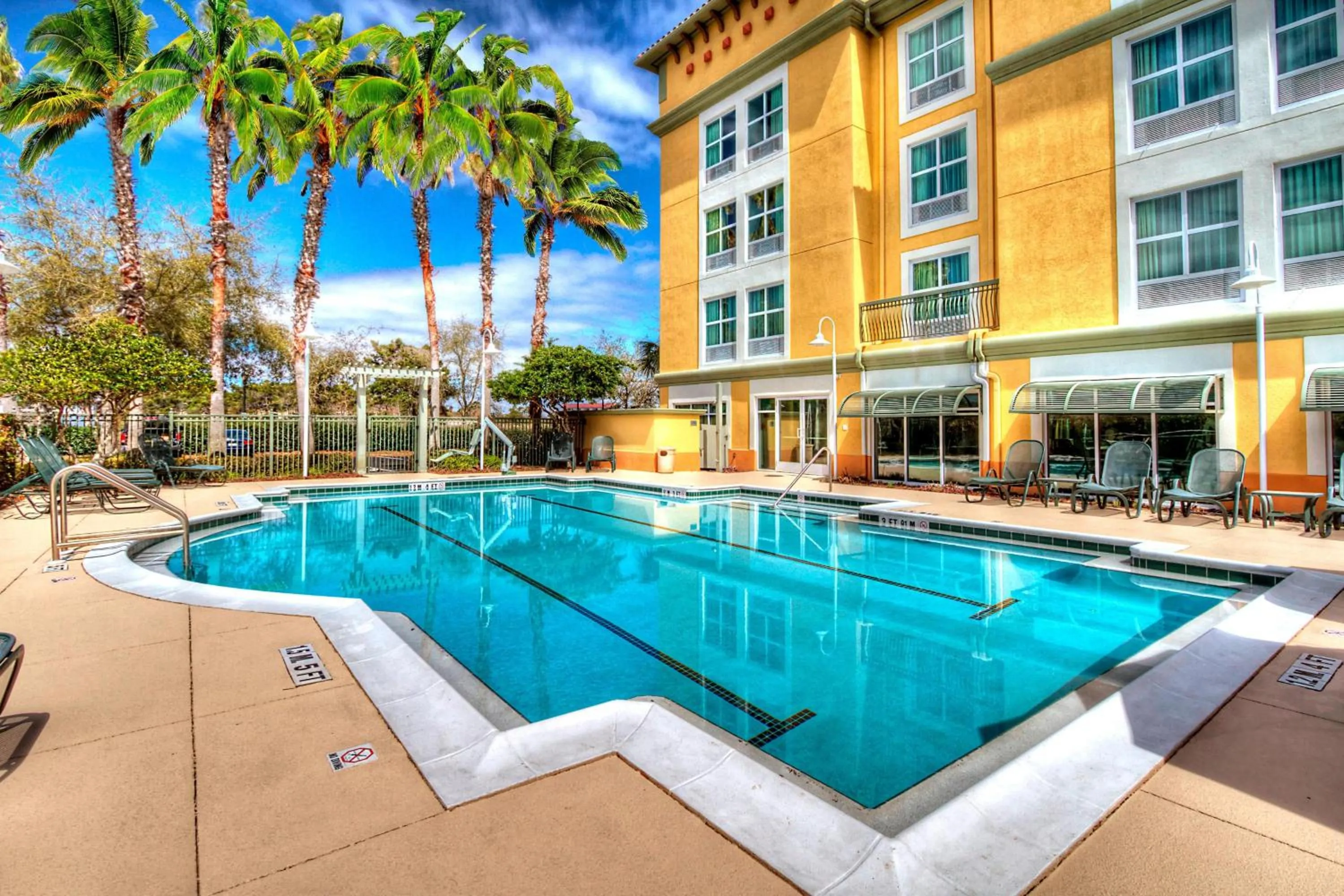Swimming pool in Fairfield Inn & Suites by Marriott Destin