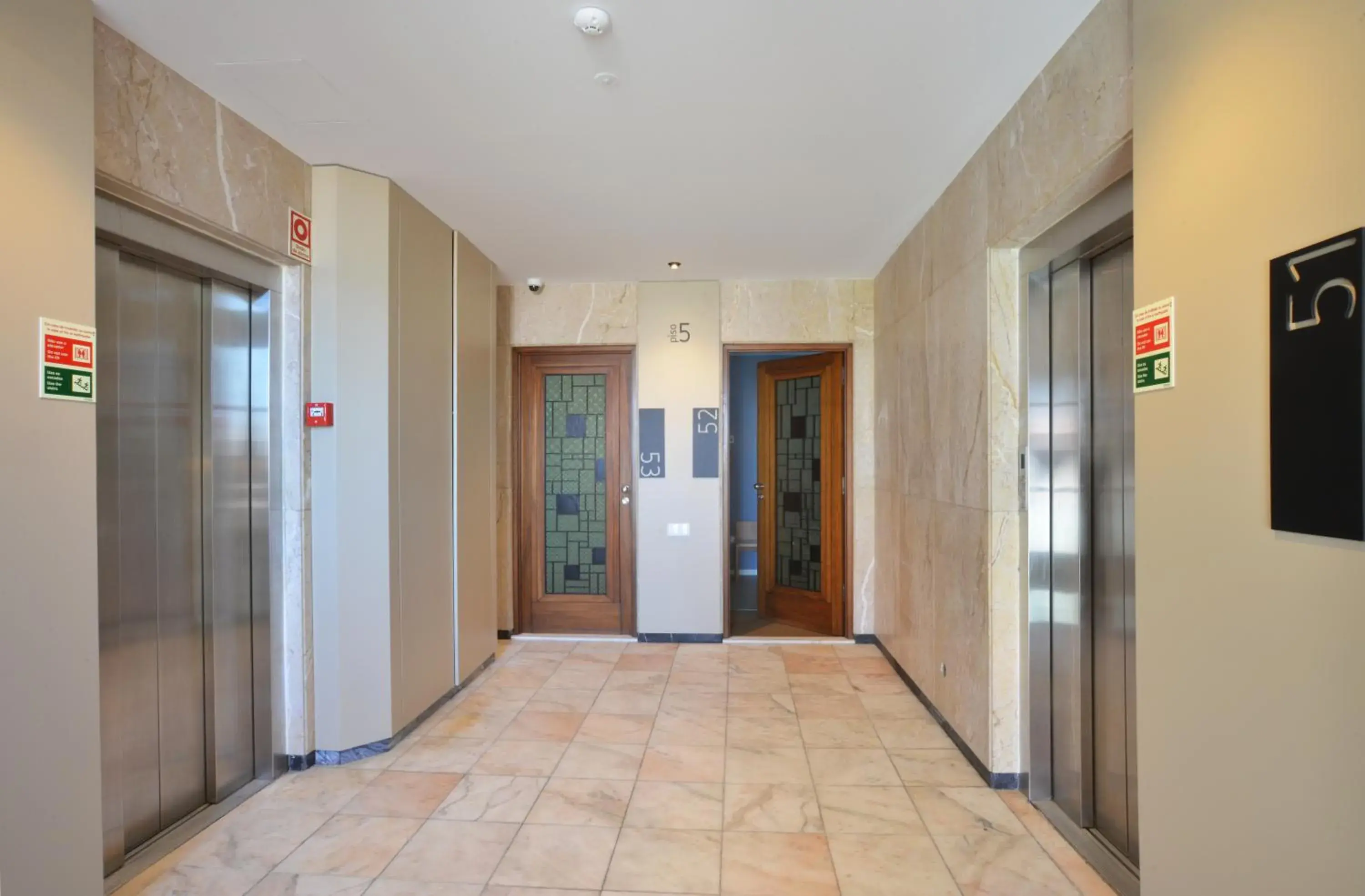 Facade/entrance in Spot Family Apartments Facade/entrance in Spot Family Apartments
