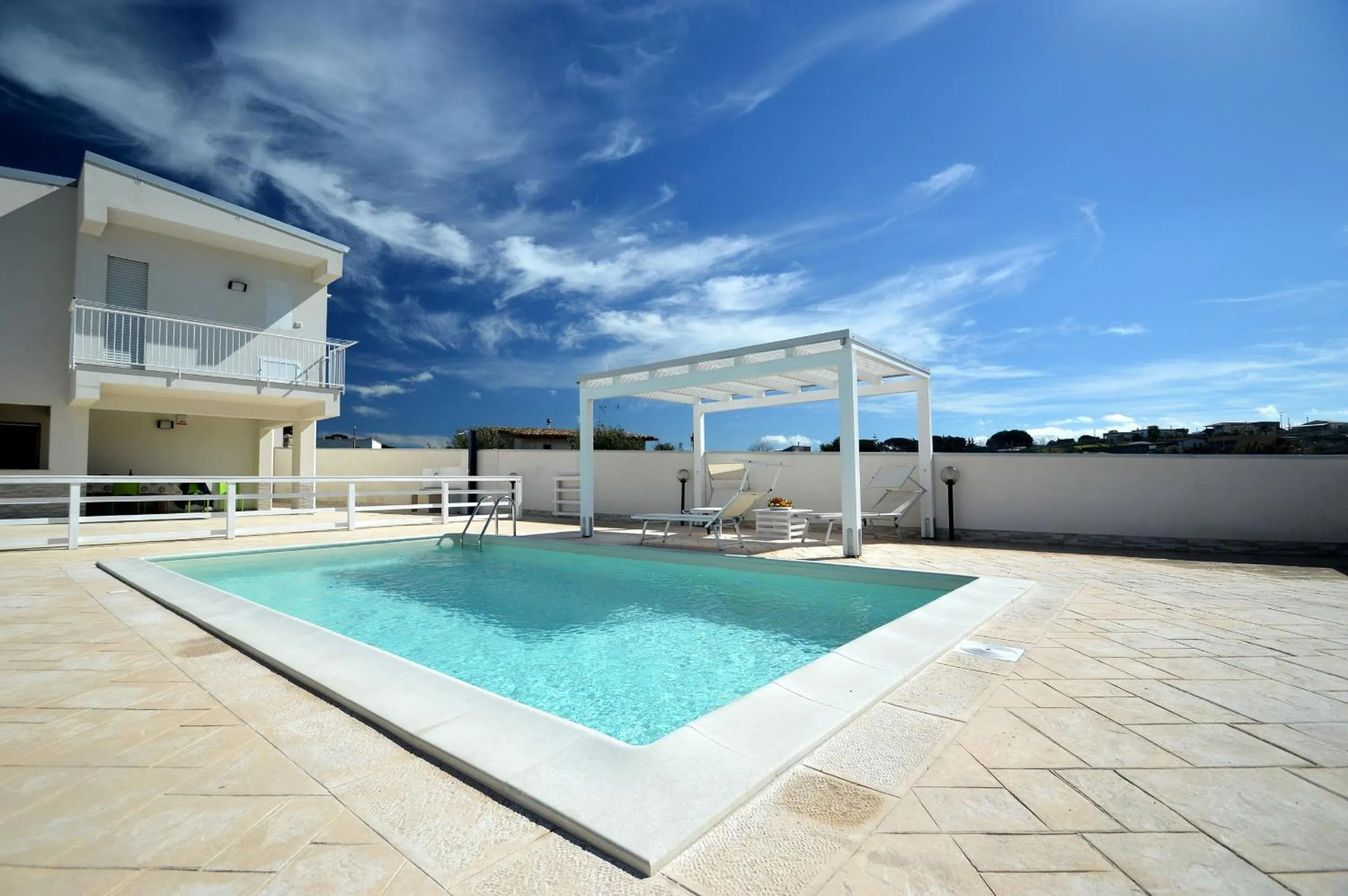 Swimming pool in Villa Bianca e Villa Arancio