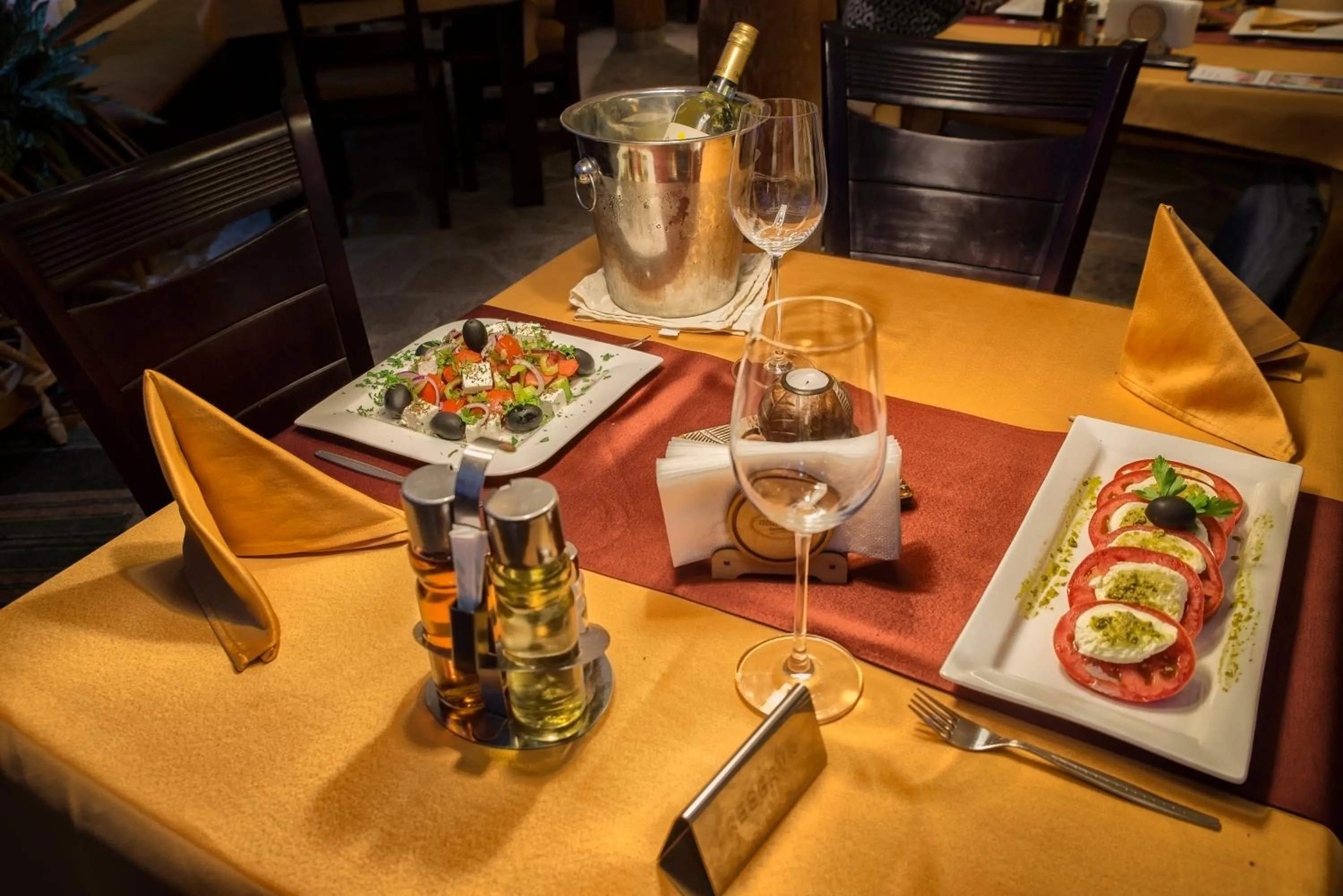 Restaurant/places to eat in Family Hotel Eterno