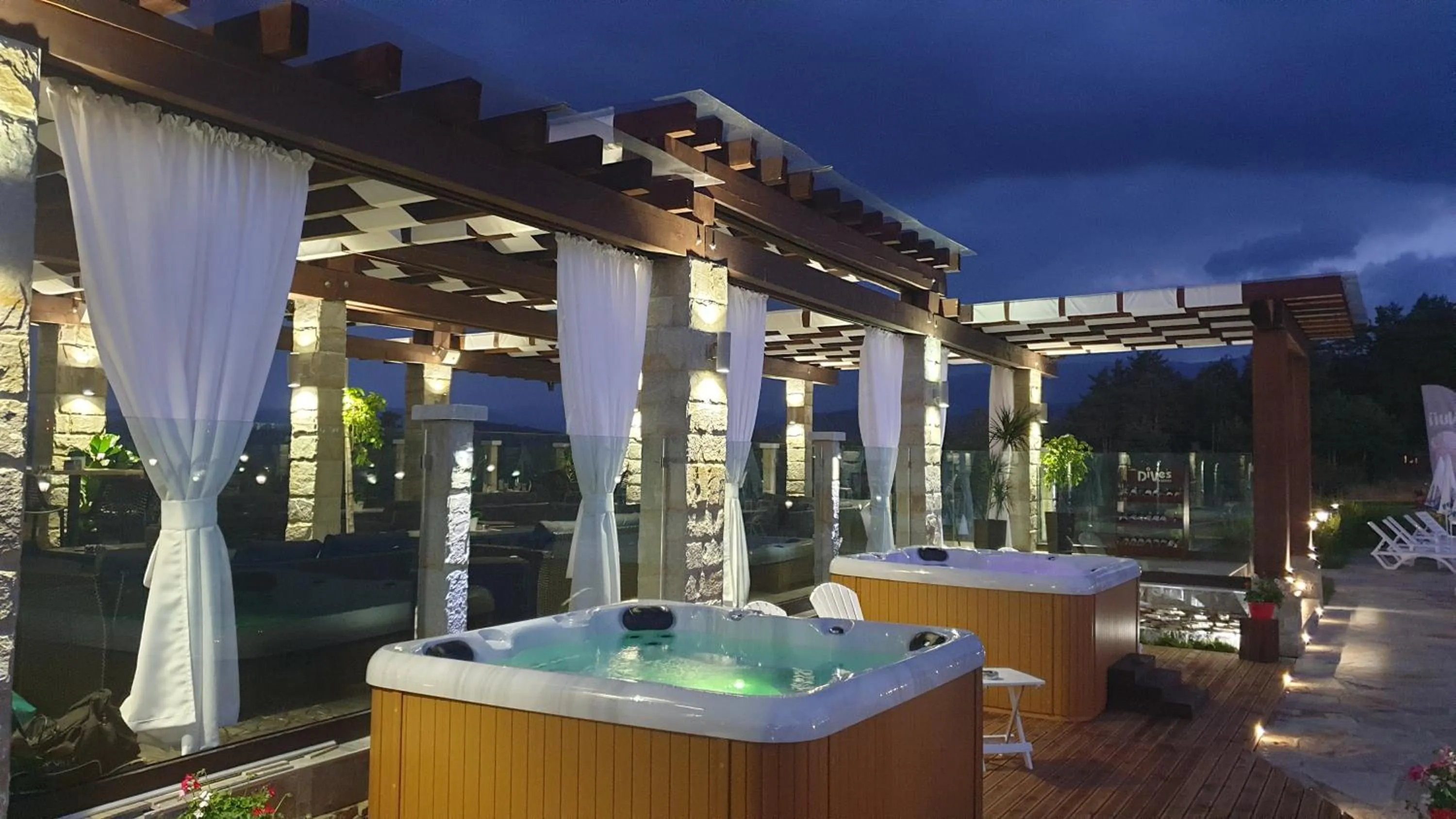 Hot Tub in Family Hotel Eterno