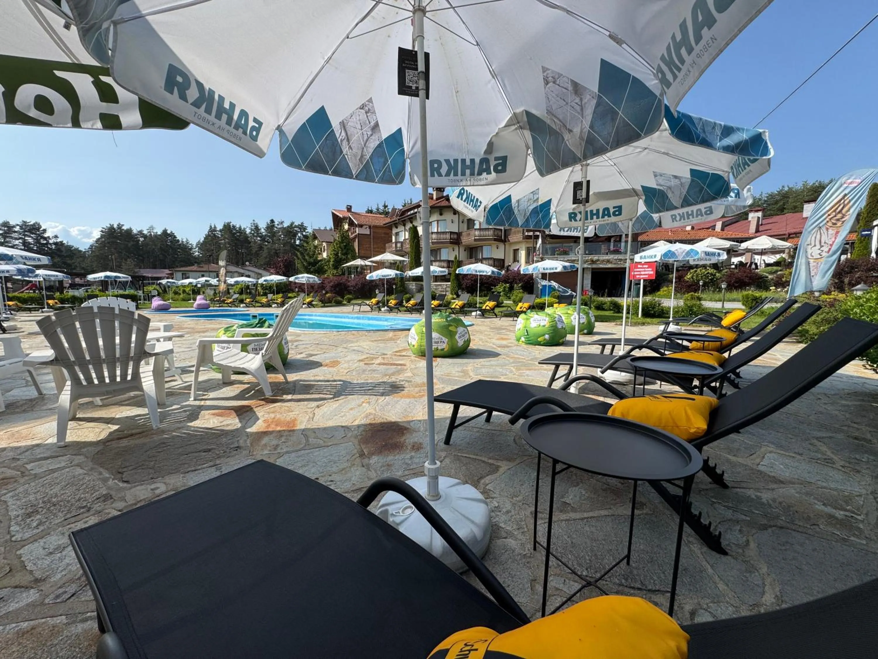 Swimming pool in Family Hotel Eterno