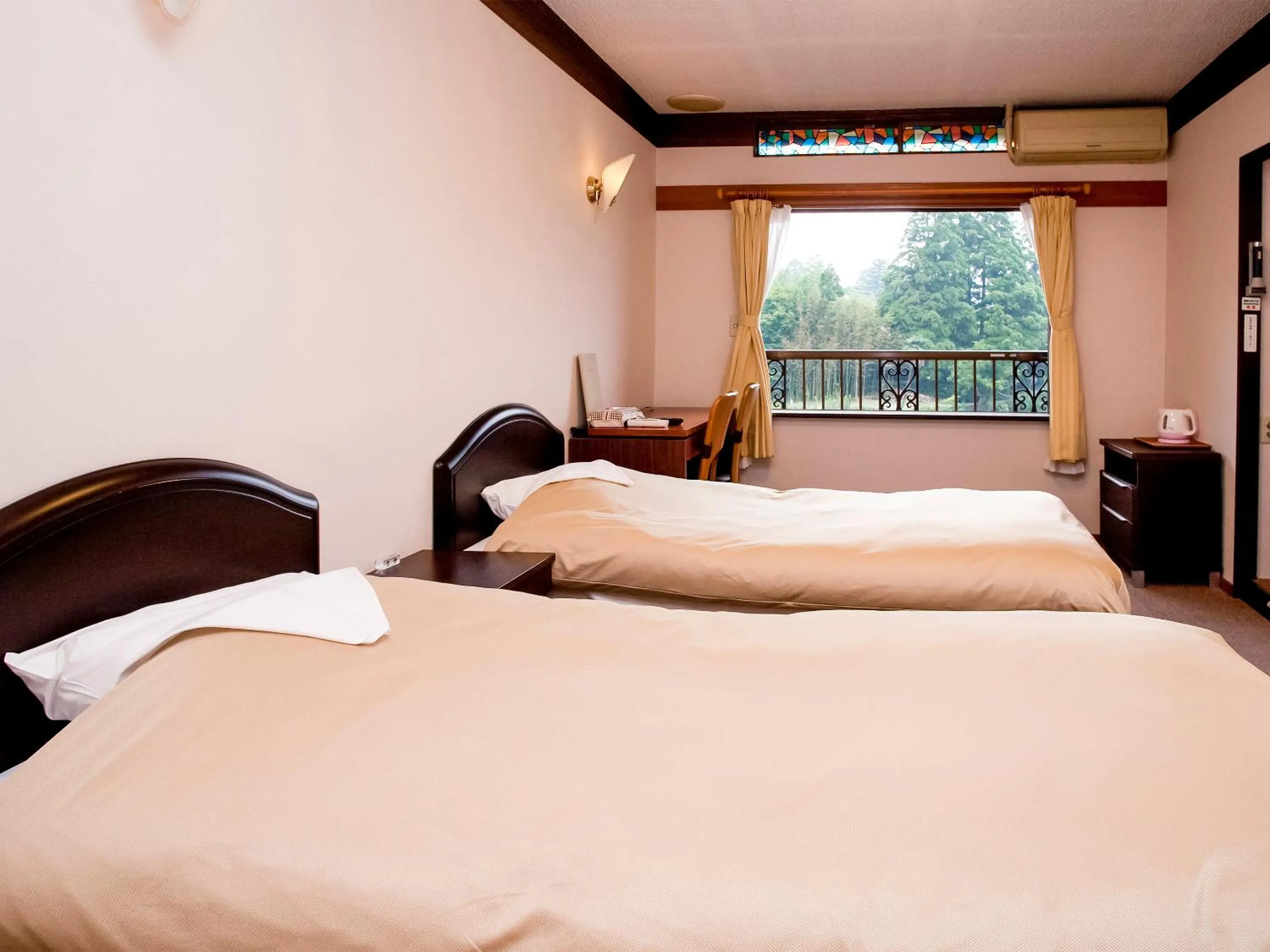 Photo of the whole room, Bed in Pension Kinrinko Toyonokuni