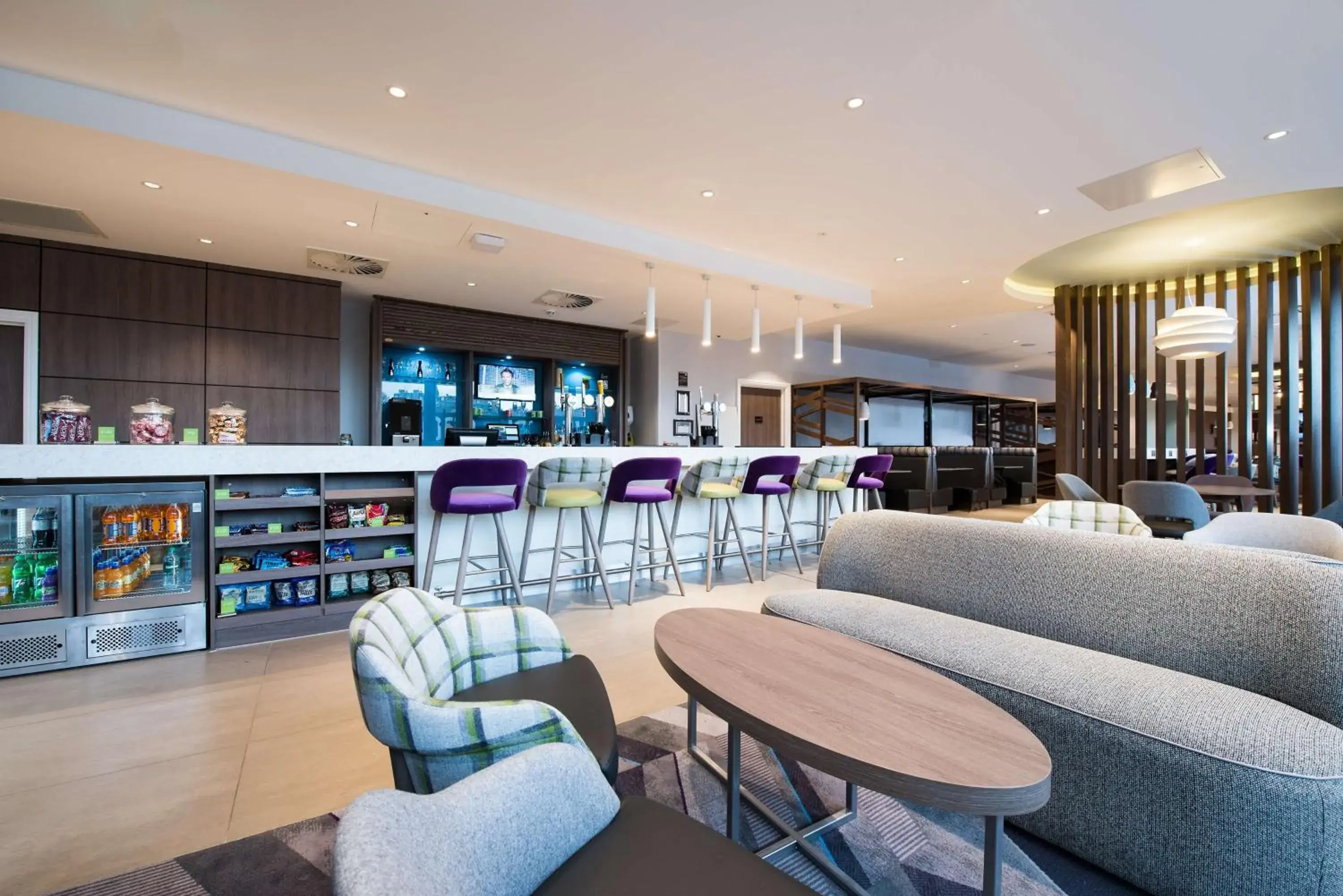 Lounge or bar in Hampton By Hilton Edinburgh West End Lounge or bar in Hampton By Hilton Edinburgh West End