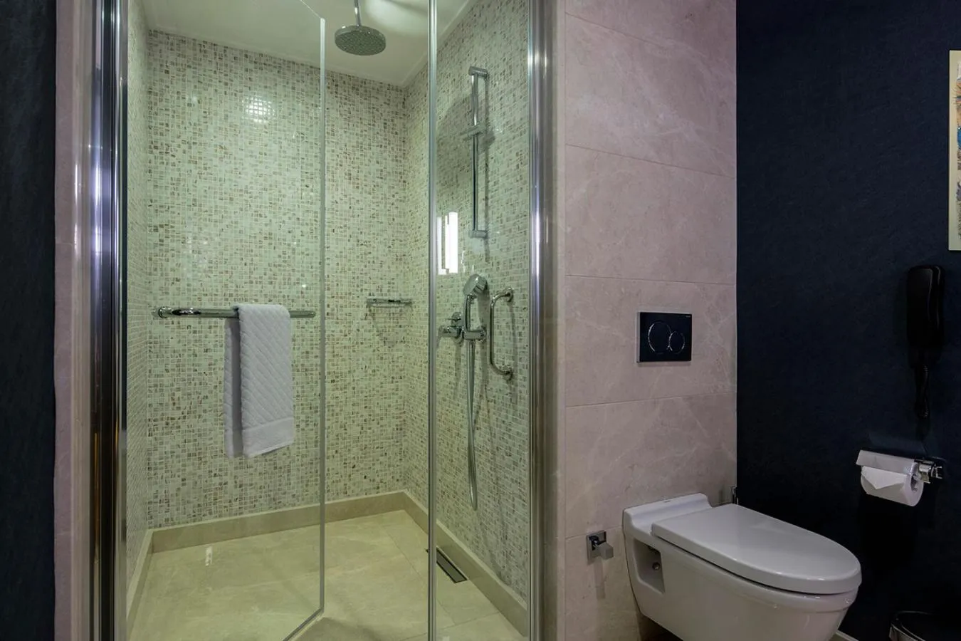 Bathroom in Doubletree By Hilton Istanbul Topkapi