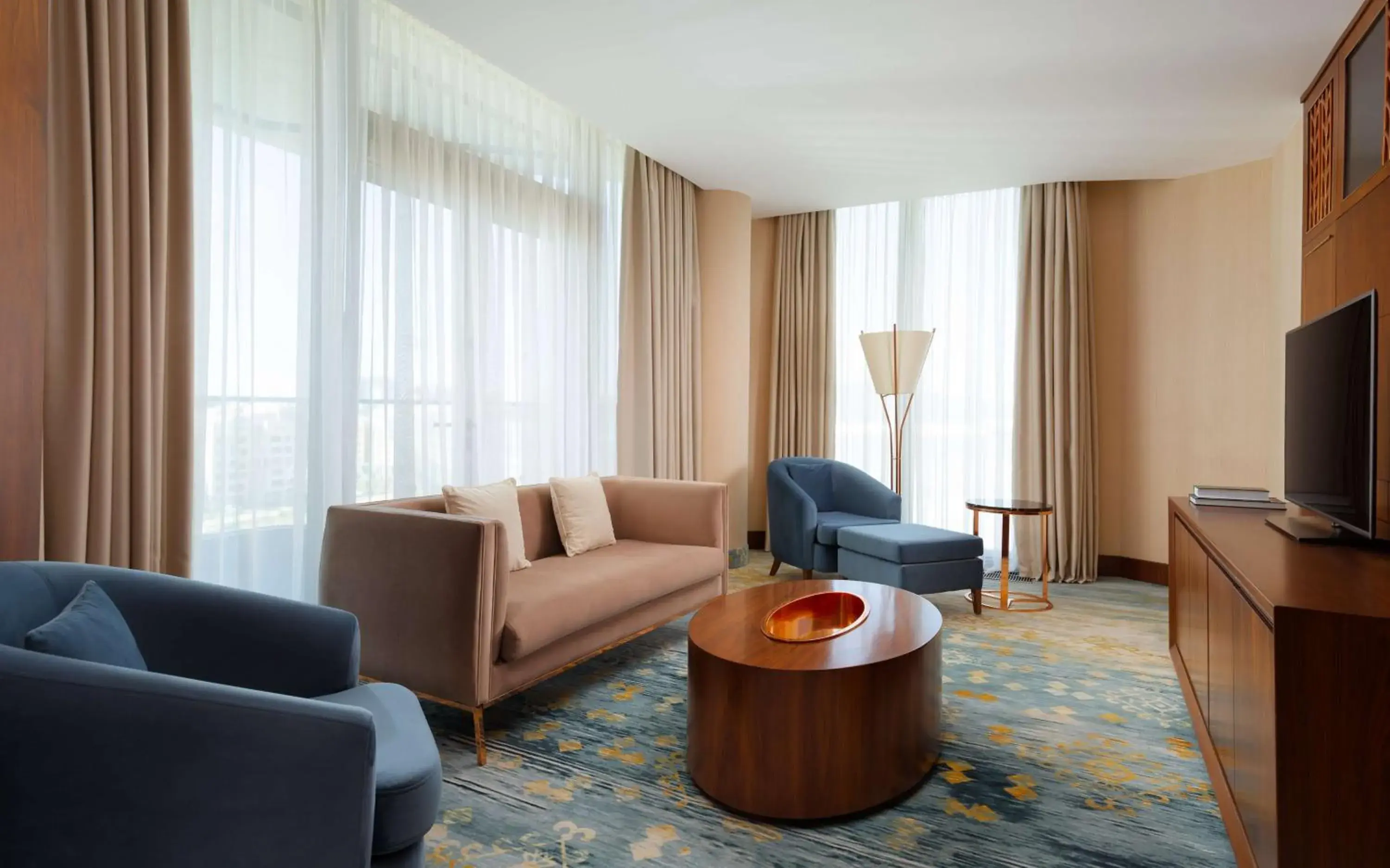 Deluxe King Suite in Hilton Astana Deluxe King Suite in Hilton Astana