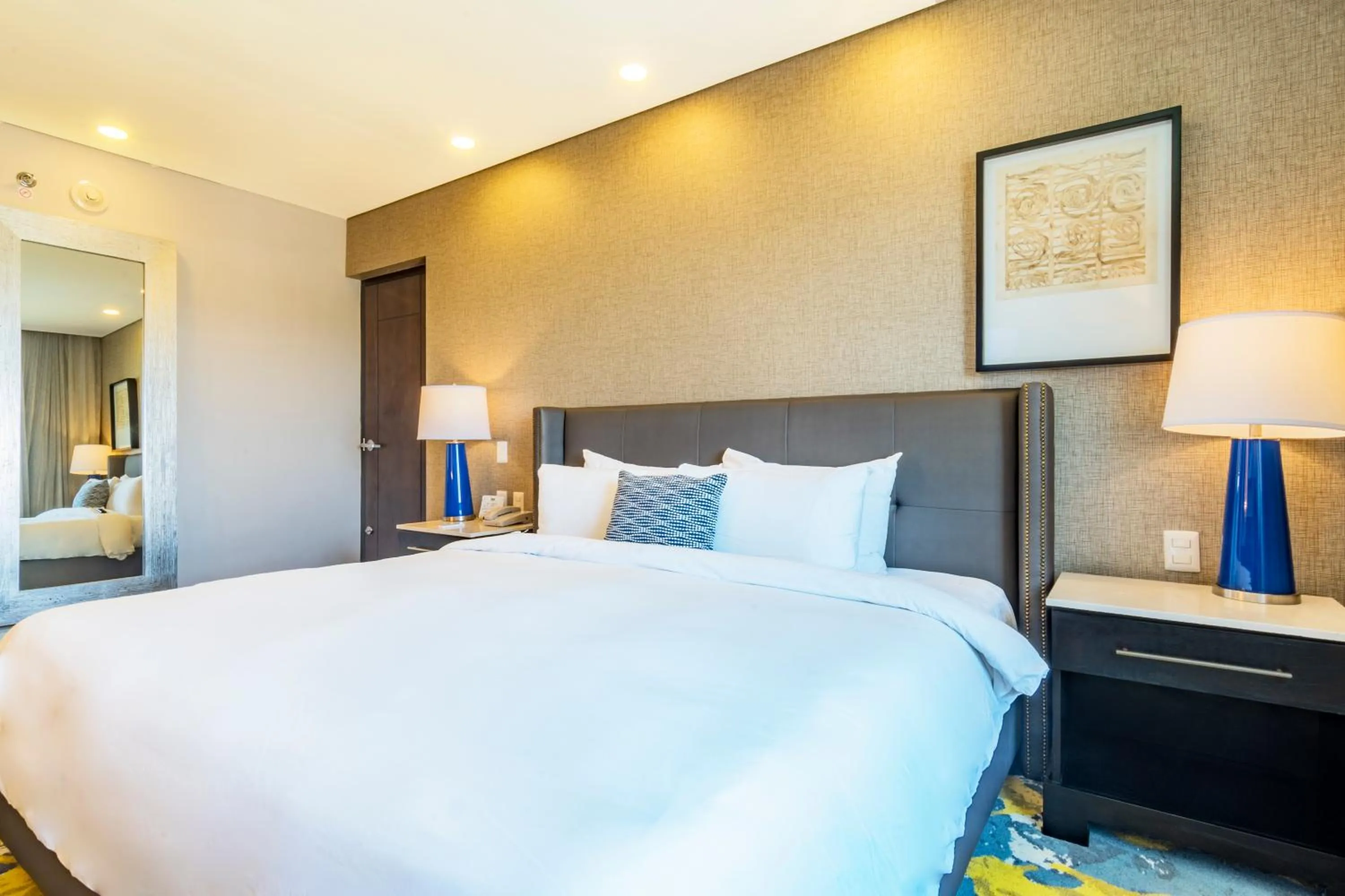 Bed in Hotel Lucerna Hermosillo