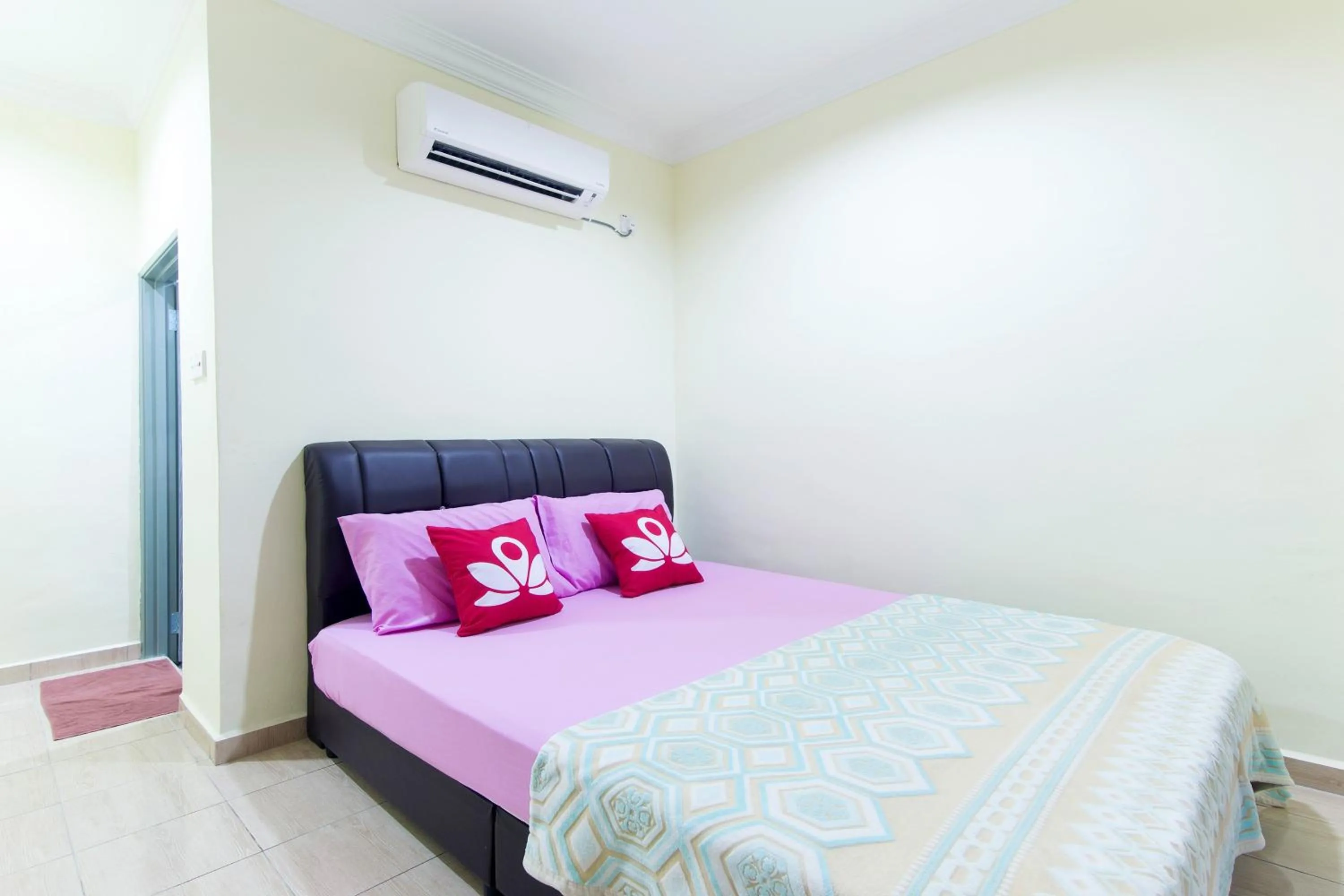 Bed in Kampung Guest House