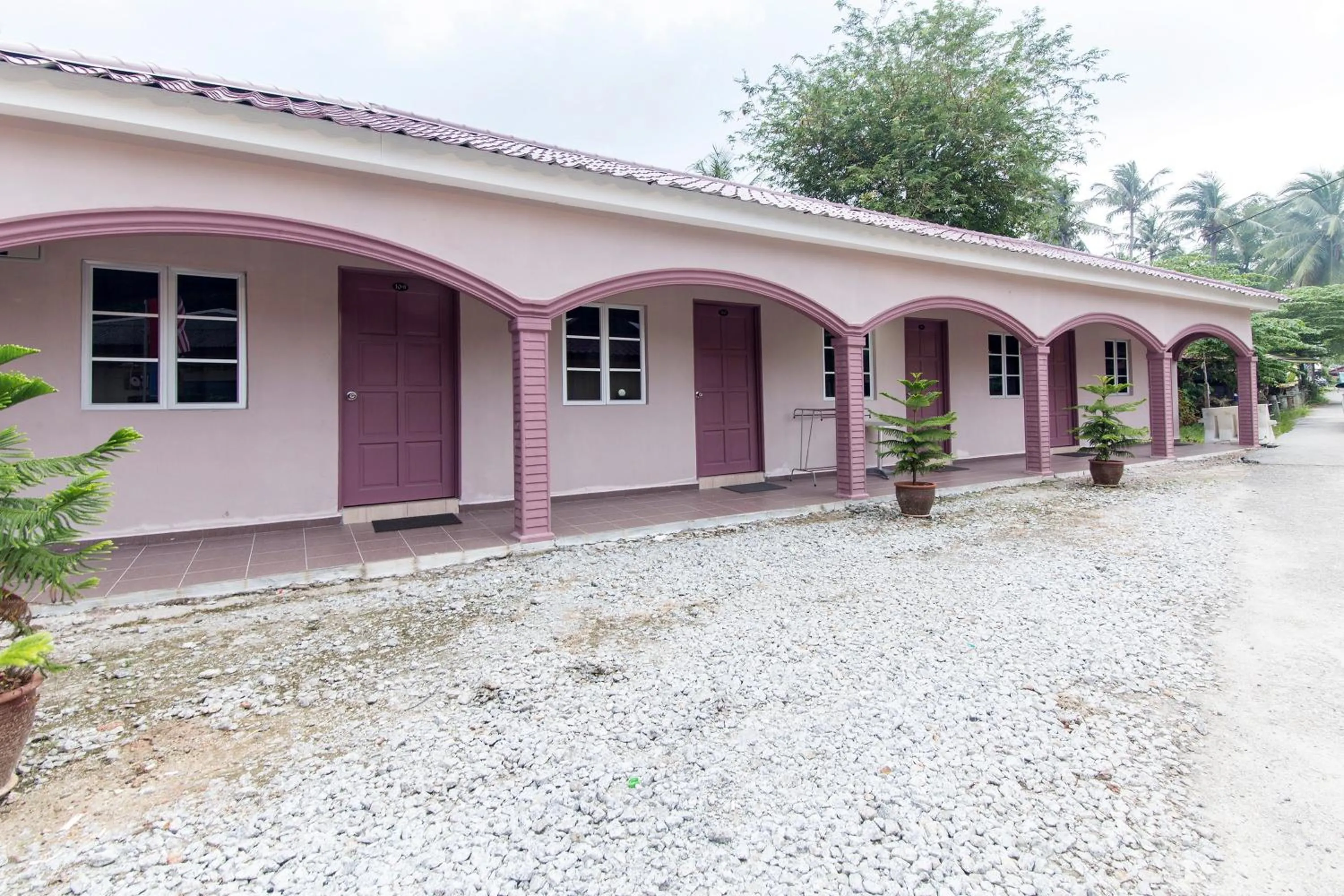 Facade/entrance in Kampung Guest House