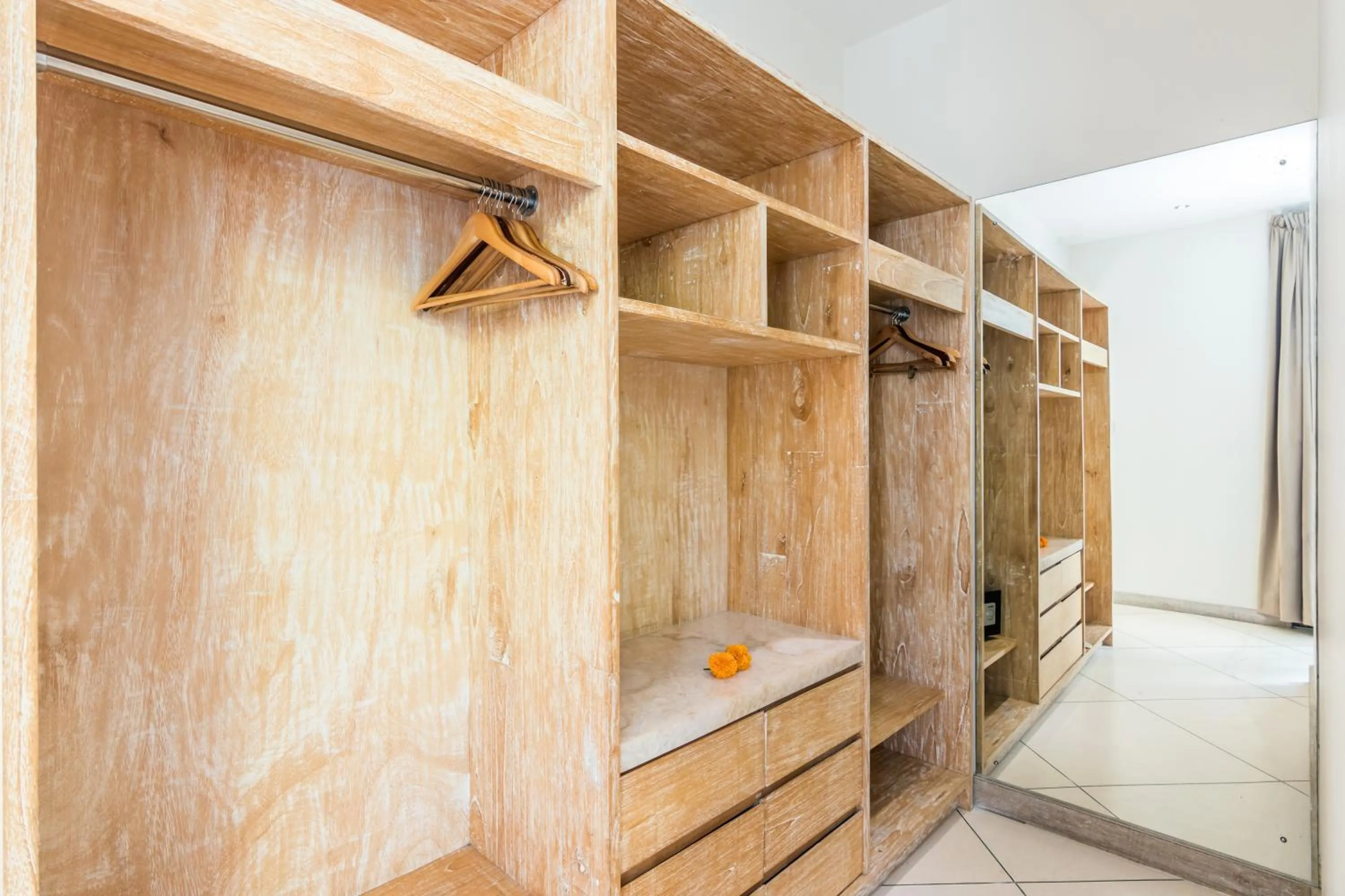 Area and facilities in Villa Safari