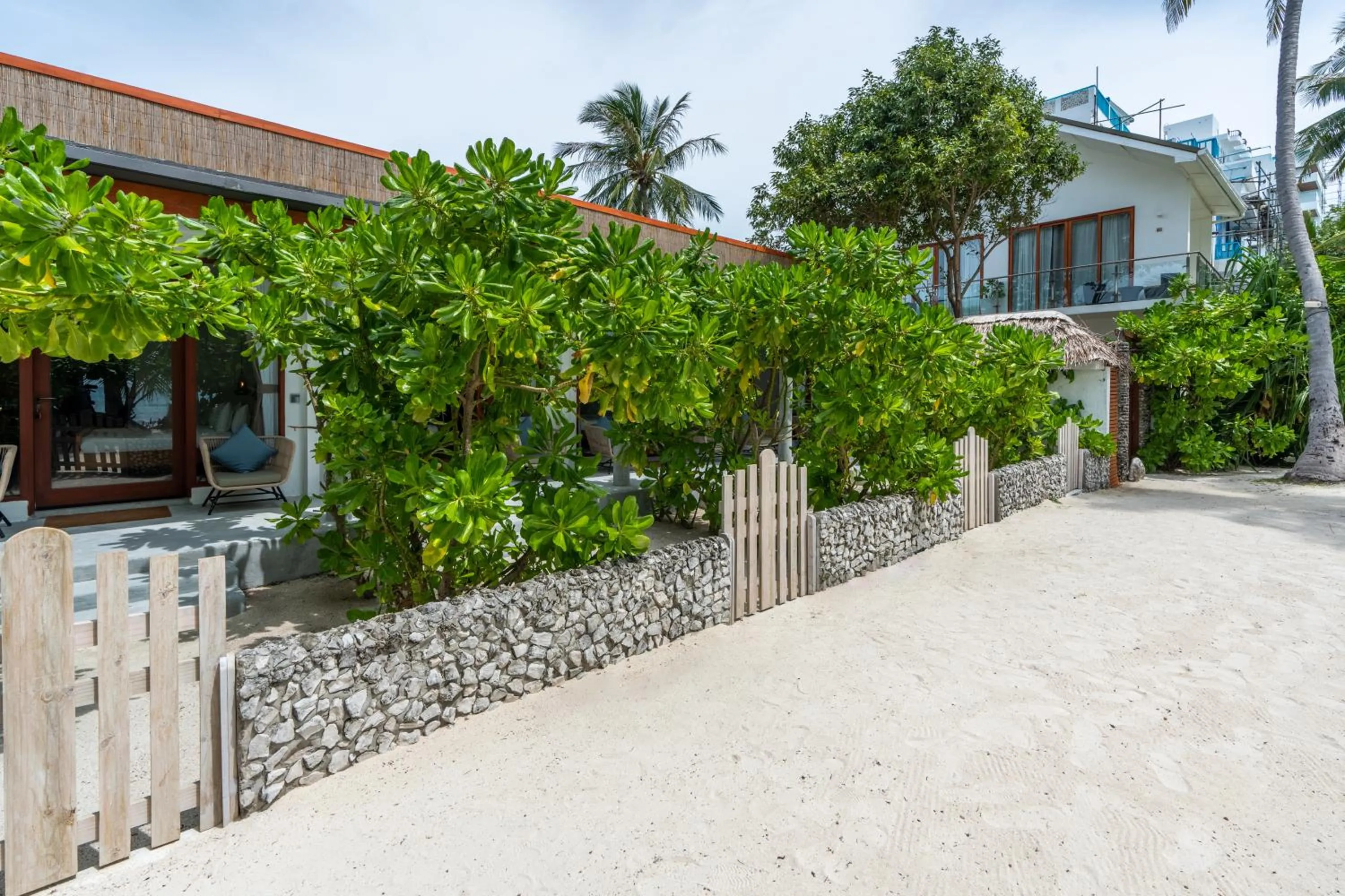 Property building in Veli Vilaa