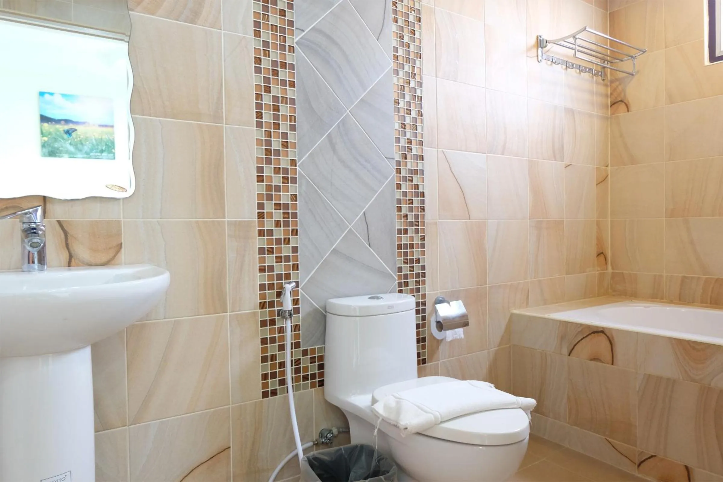 Bathroom in Chaophayathara Riverside Hotel