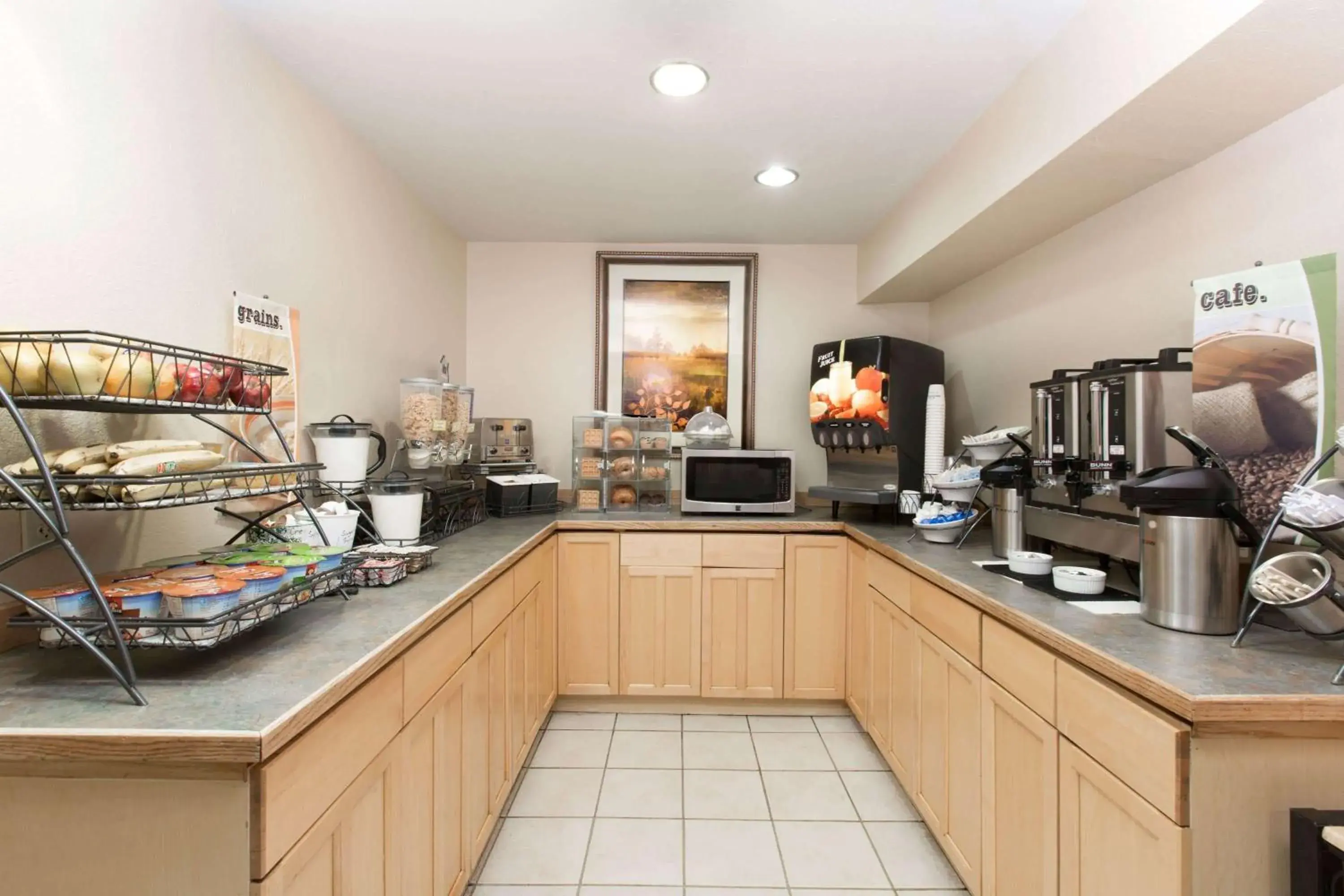 Restaurant/places to eat in Baymont Inn & Suites by Wyndham Anchorage Airport Restaurant/places to eat in Baymont Inn & Suites by Wyndham Anchorage Airport