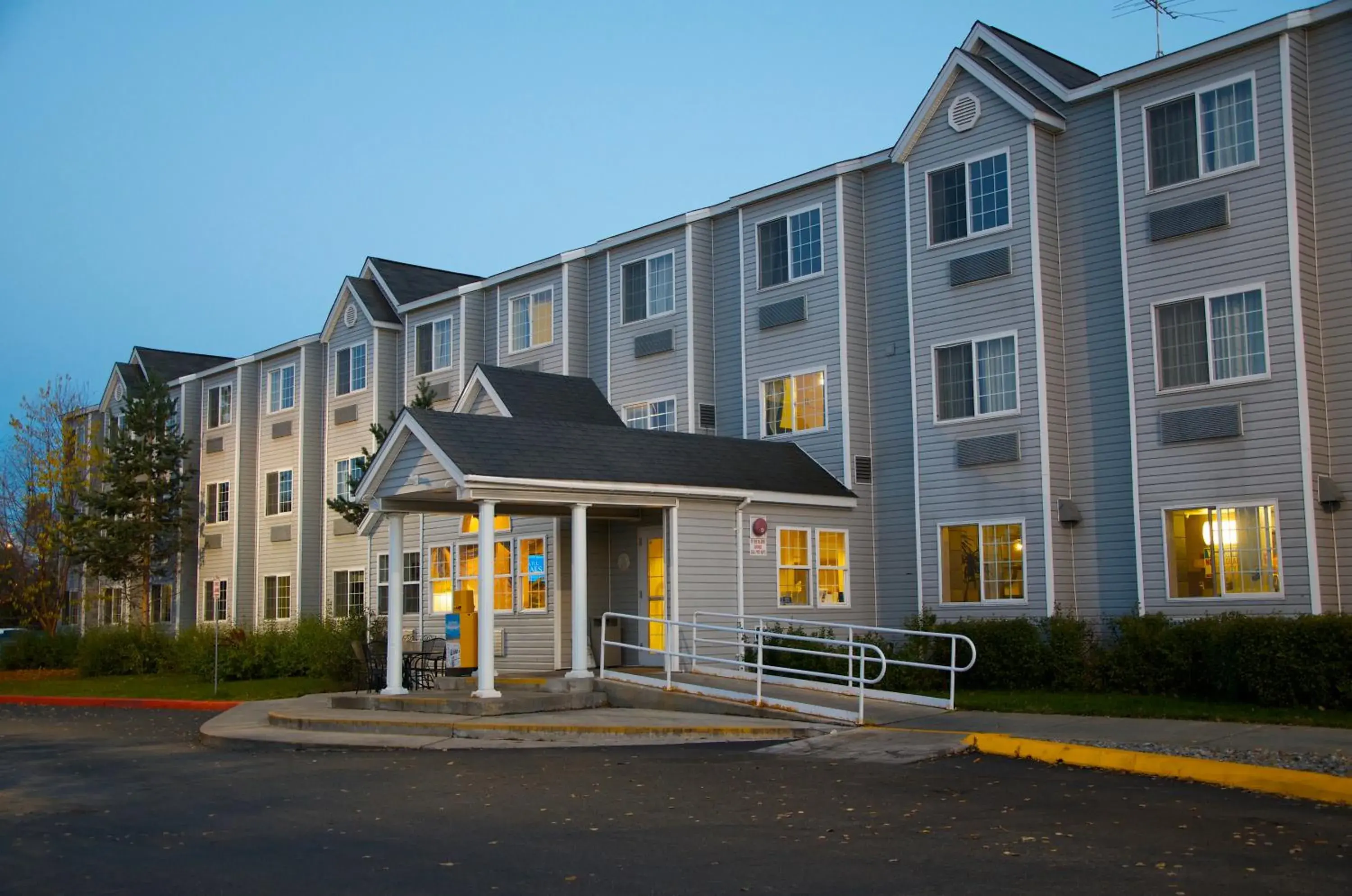Property building in Baymont Inn & Suites by Wyndham Anchorage Airport Property building in Baymont Inn & Suites by Wyndham Anchorage Airport