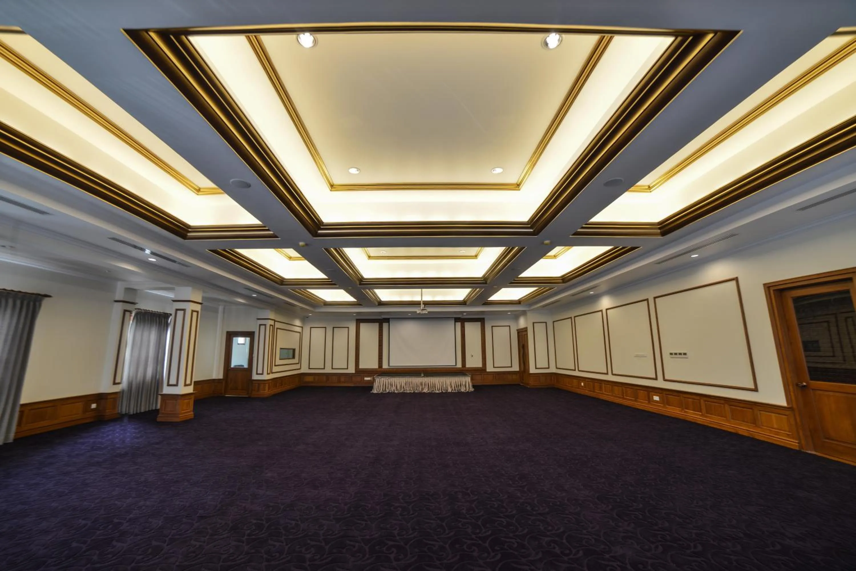 Business facilities in Heritage Bagan Hotel