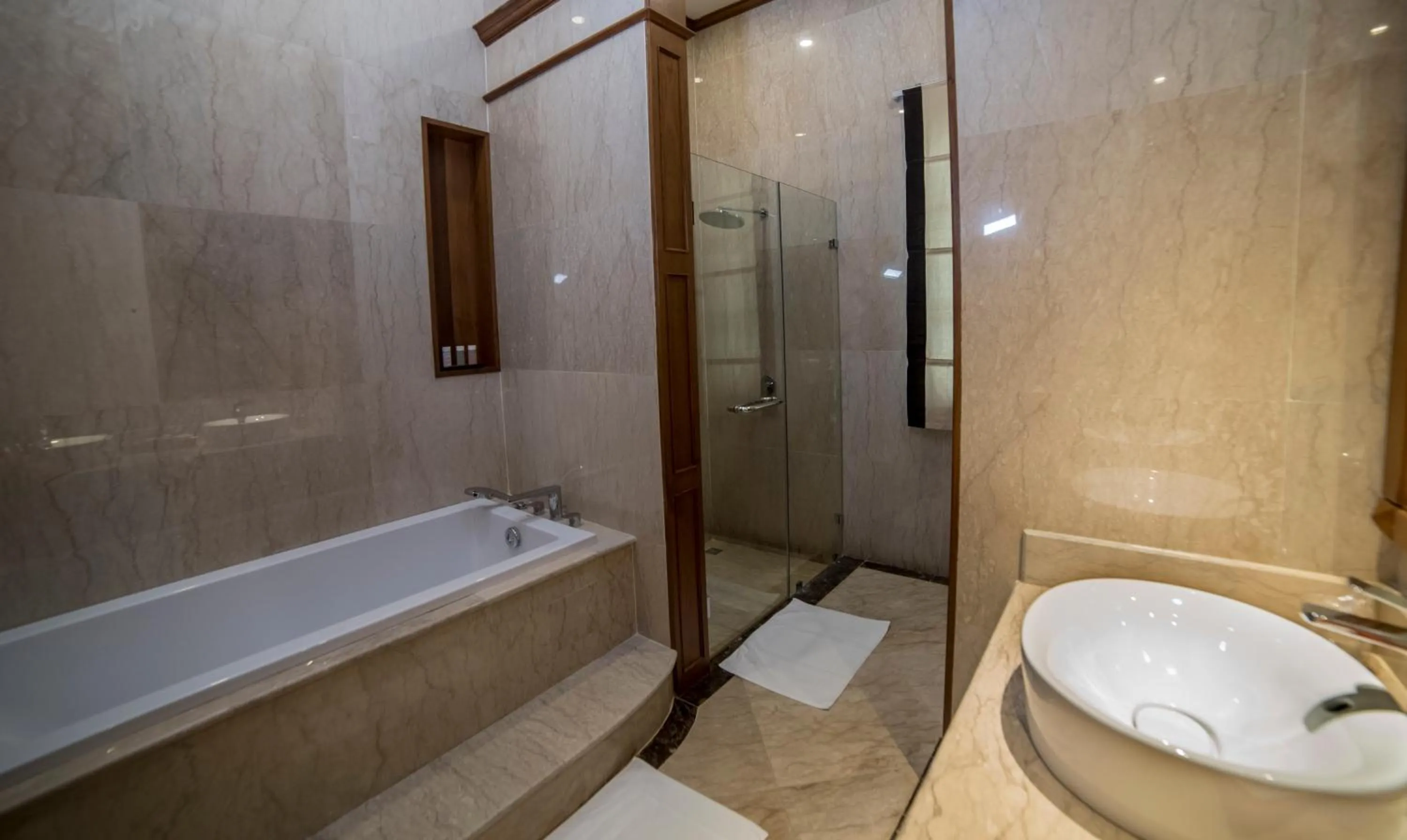 Hot Tub in Heritage Bagan Hotel