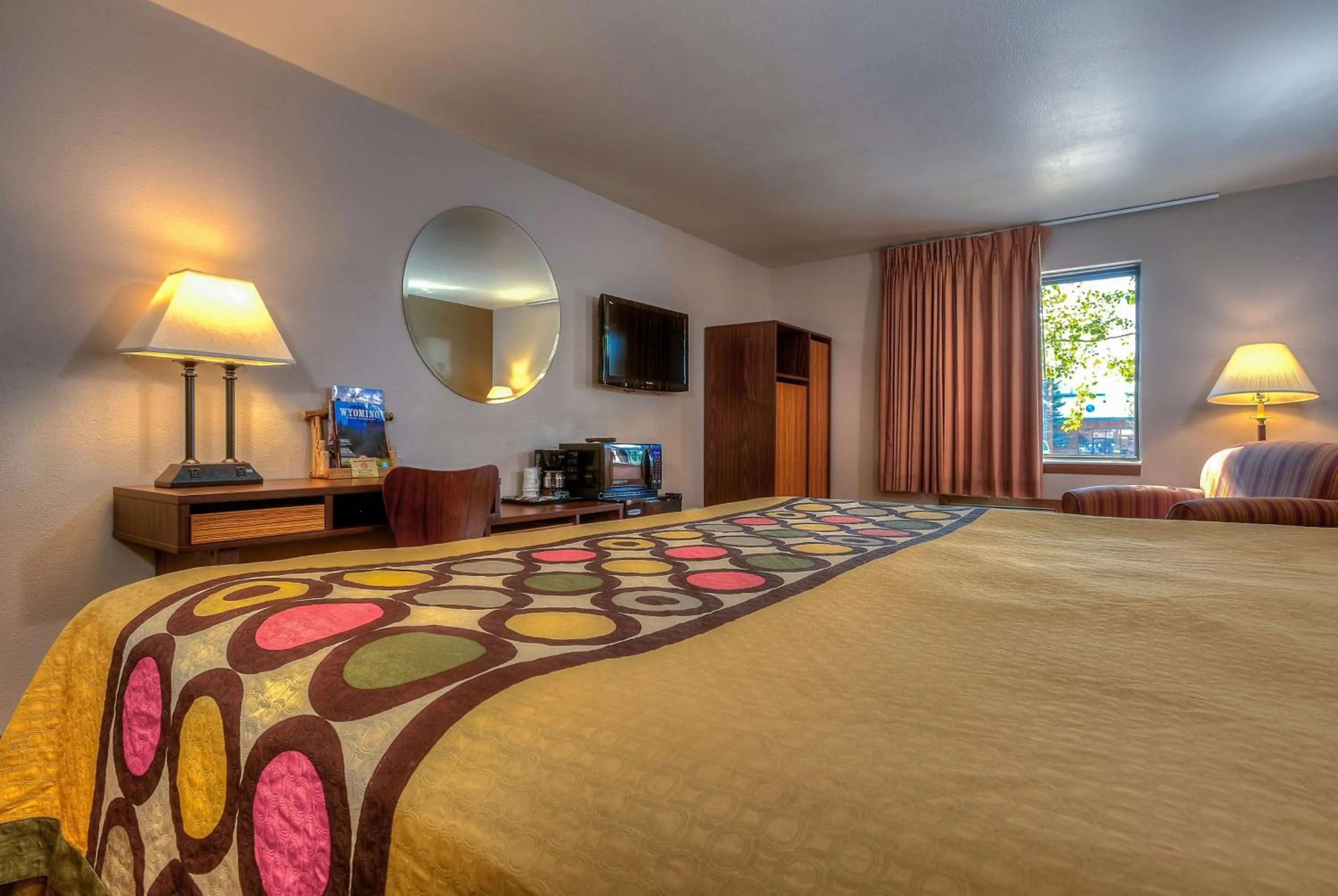 Photo of the whole room, Bed in Super 8 by Wyndham Jackson Hole