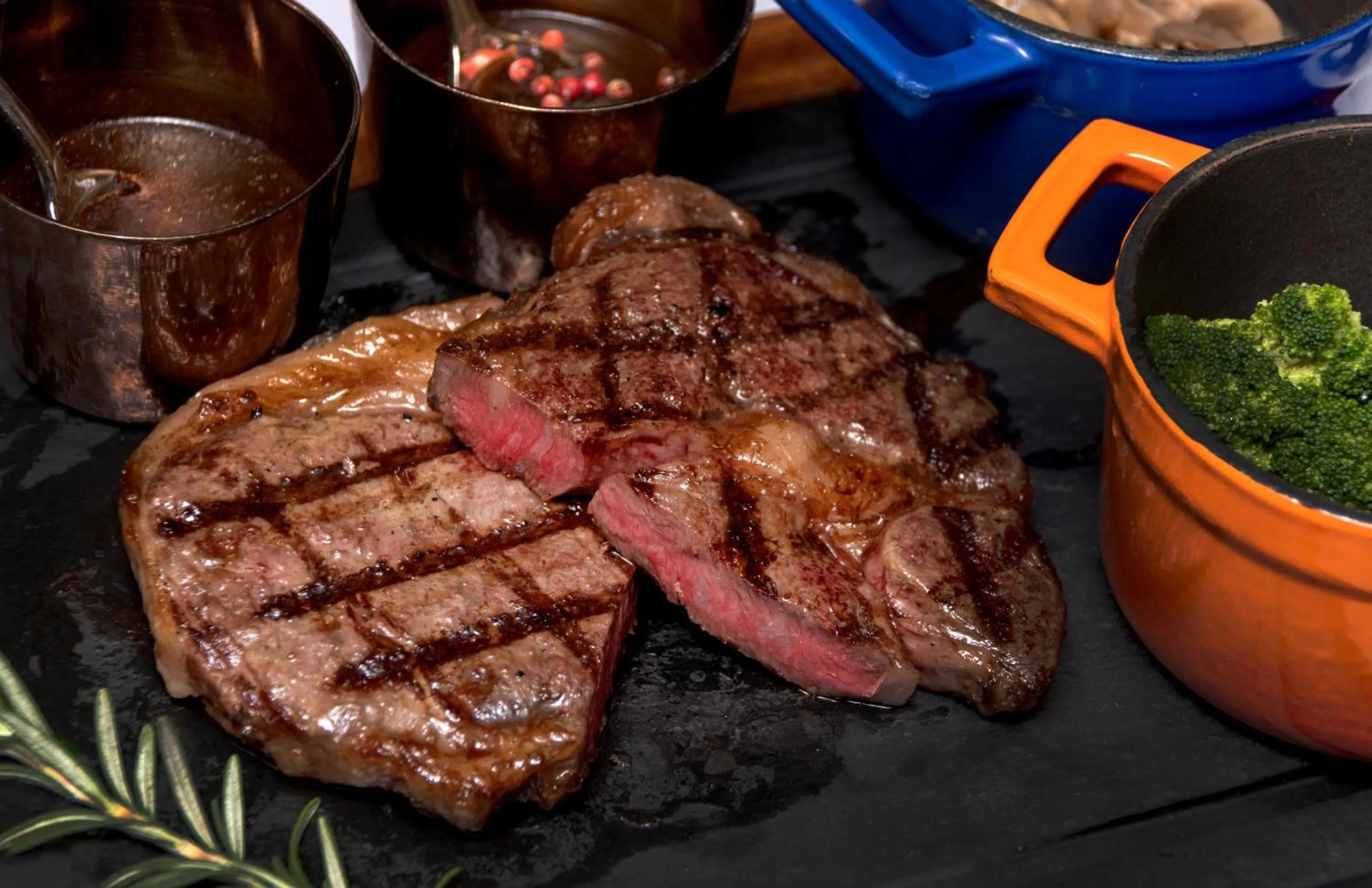 Food in The Riverie by Katathani