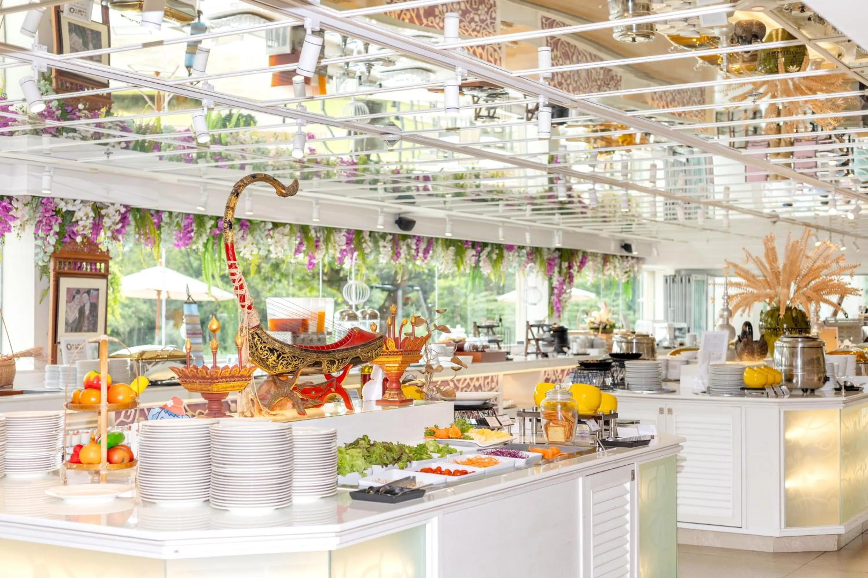 Restaurant/places to eat in The Riverie by Katathani