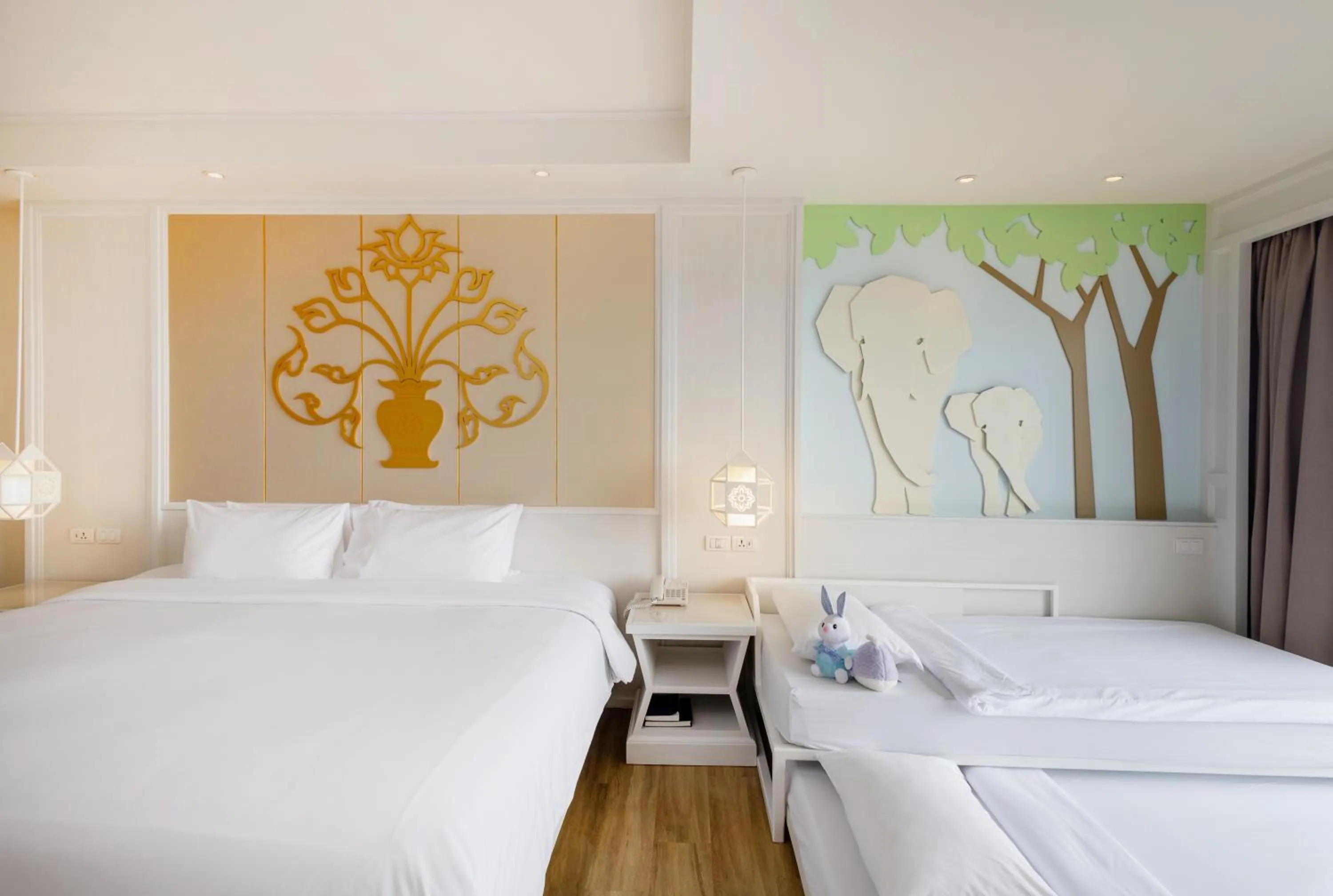 Photo of the whole room, Bed in The Riverie by Katathani