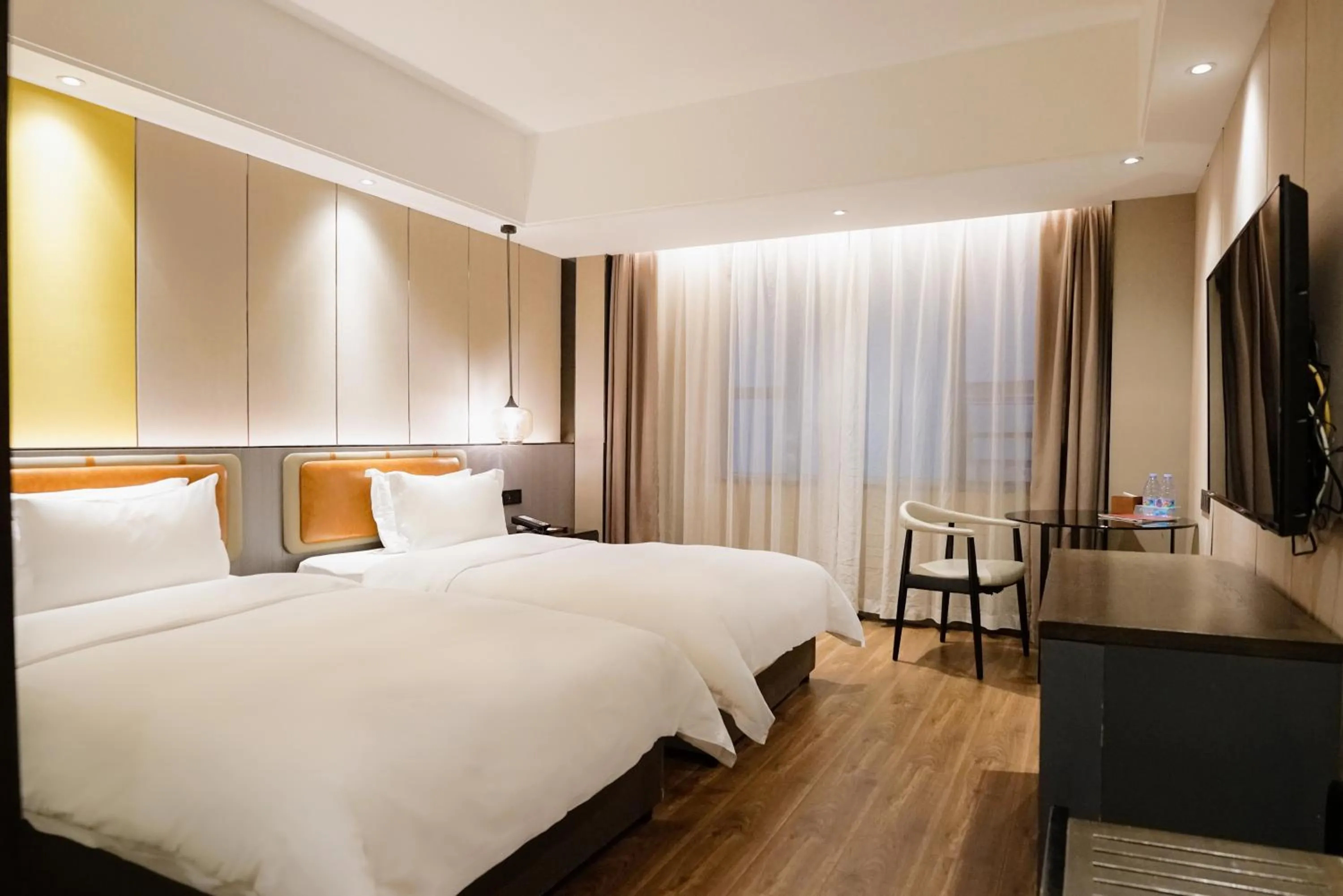 TV and multimedia, Bed in Paco Hotel Datang Metro Guangzhou-Free breakfast and proximity to Pazhou Exhibition Center