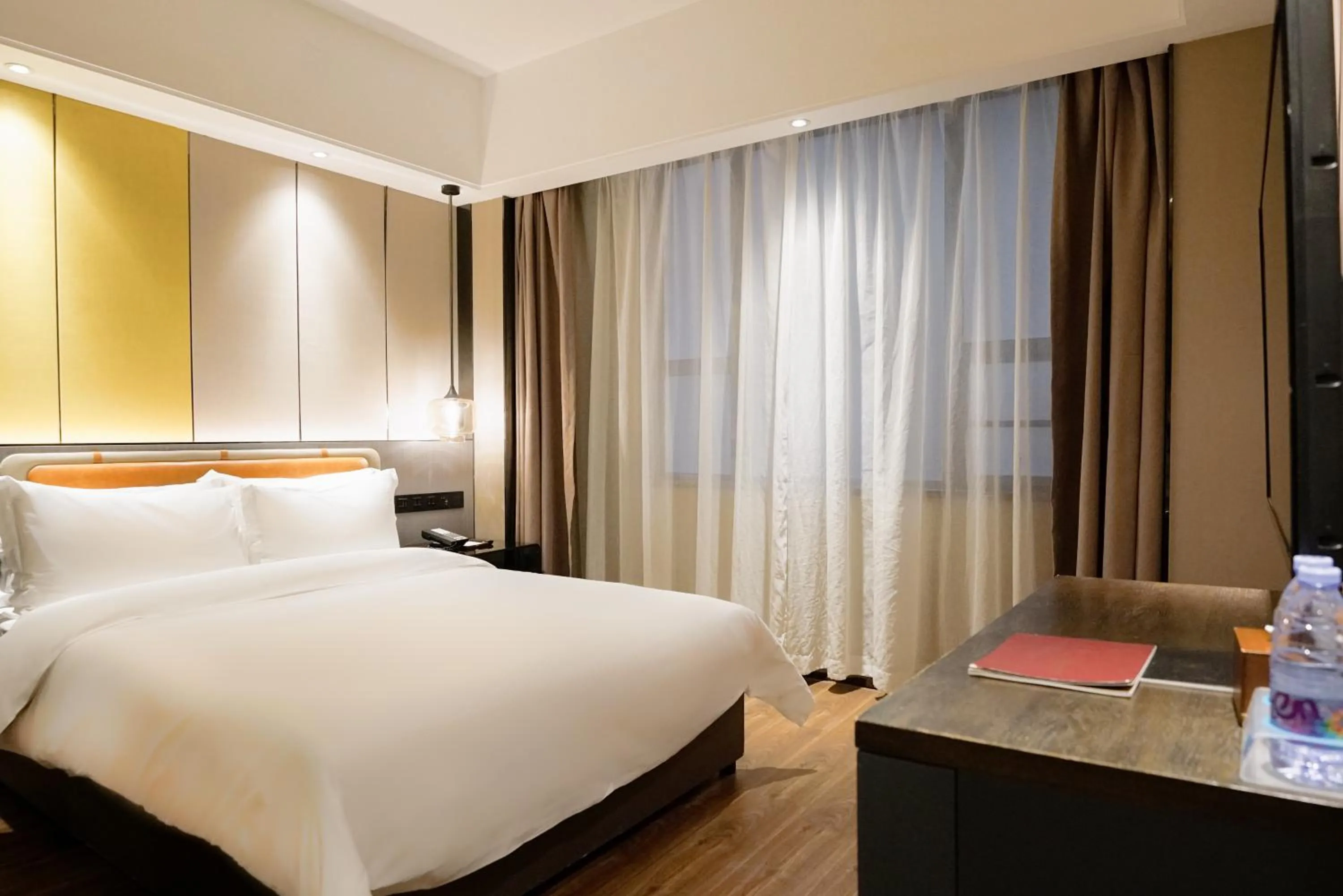Photo of the whole room, Bed in Paco Hotel Datang Metro Guangzhou-Free breakfast and proximity to Pazhou Exhibition Center
