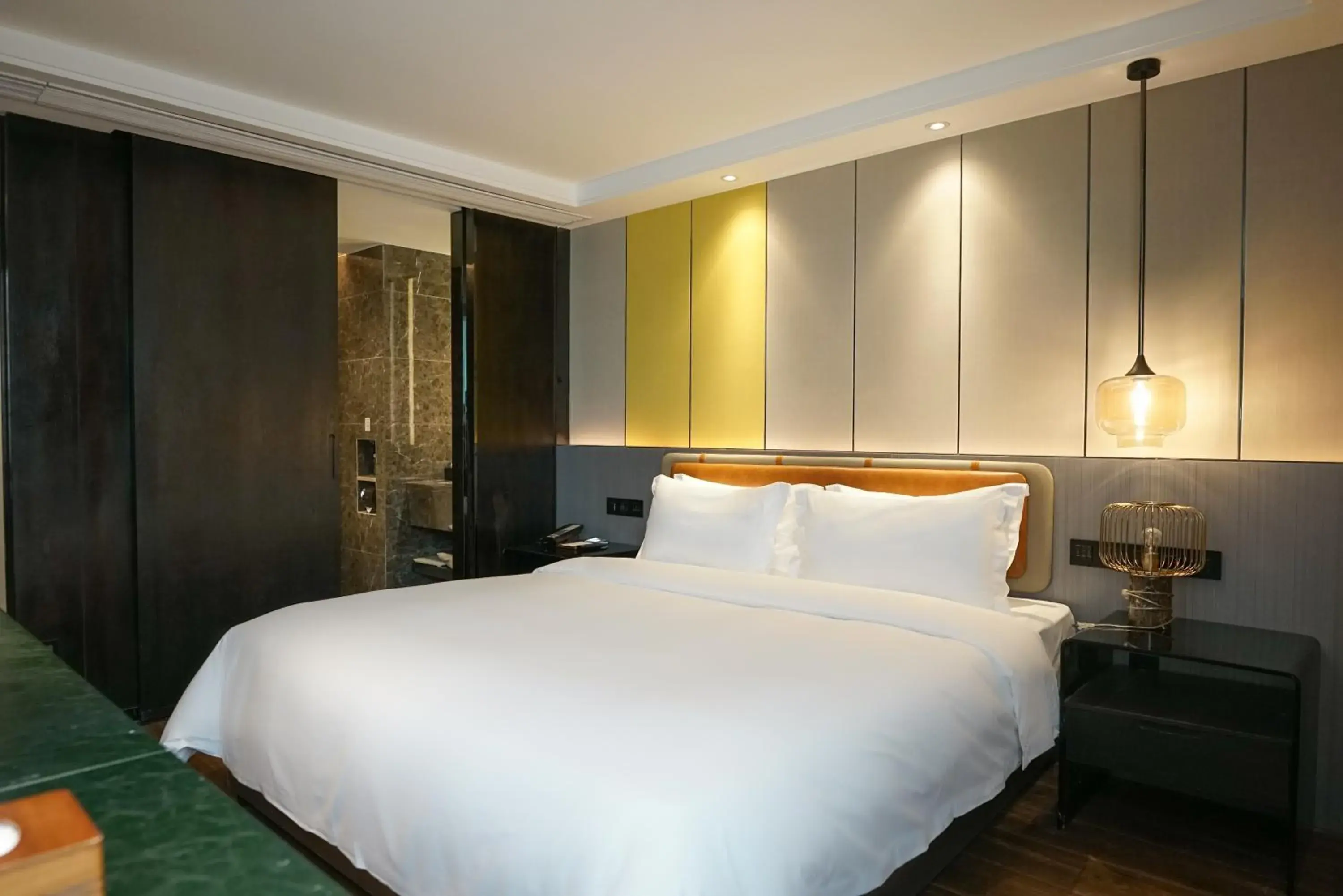 Photo of the whole room, Bed in Paco Hotel Datang Metro Guangzhou-Free Shuttle Bus to Canton Fair and Free Breakfast Photo of the whole room, Bed in Paco Hotel Datang Metro Guangzhou-Free Shuttle Bus to Canton Fair and Free Breakfast