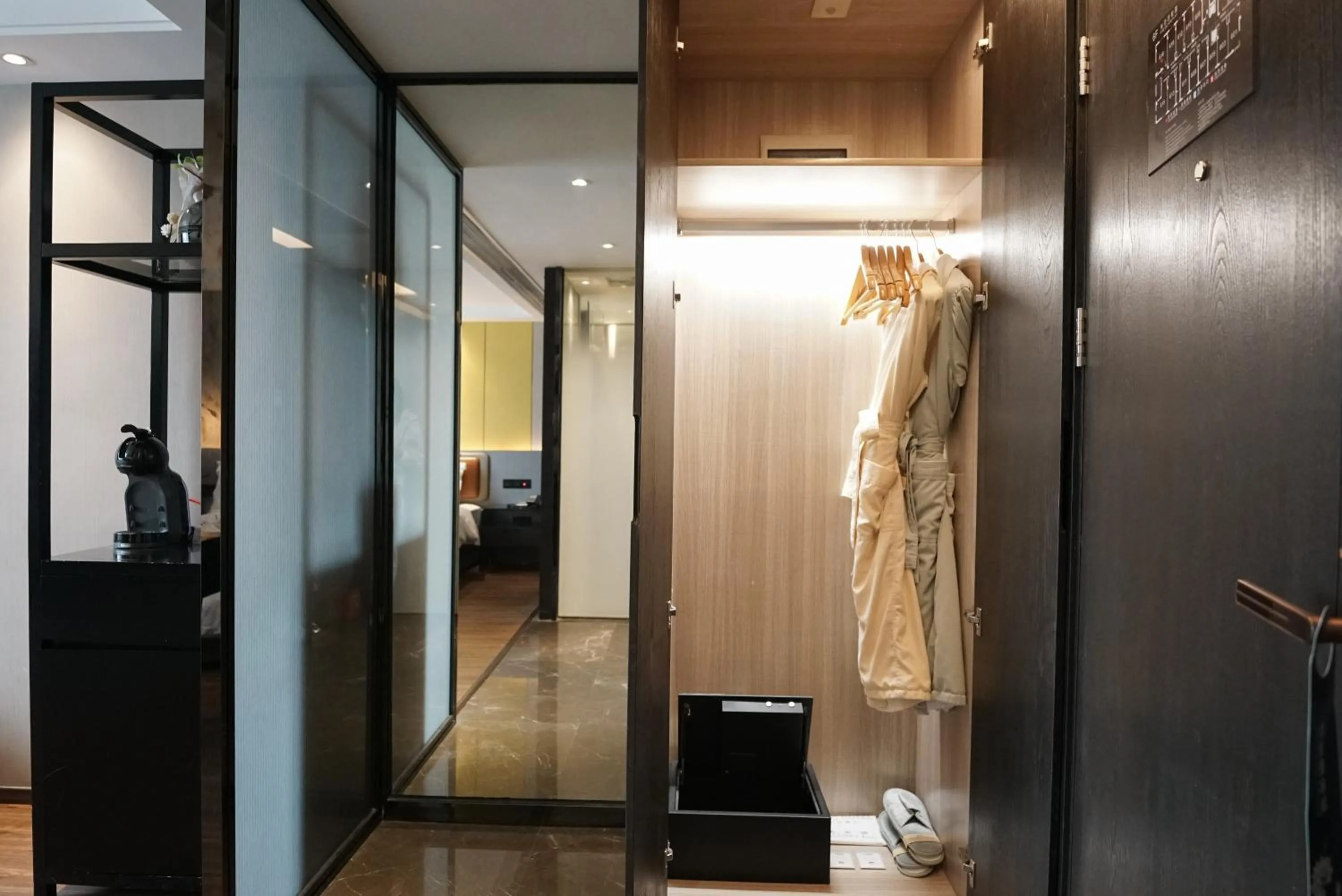 Bedroom in Paco Hotel Datang Metro Guangzhou-Free breakfast and proximity to Pazhou Exhibition Center