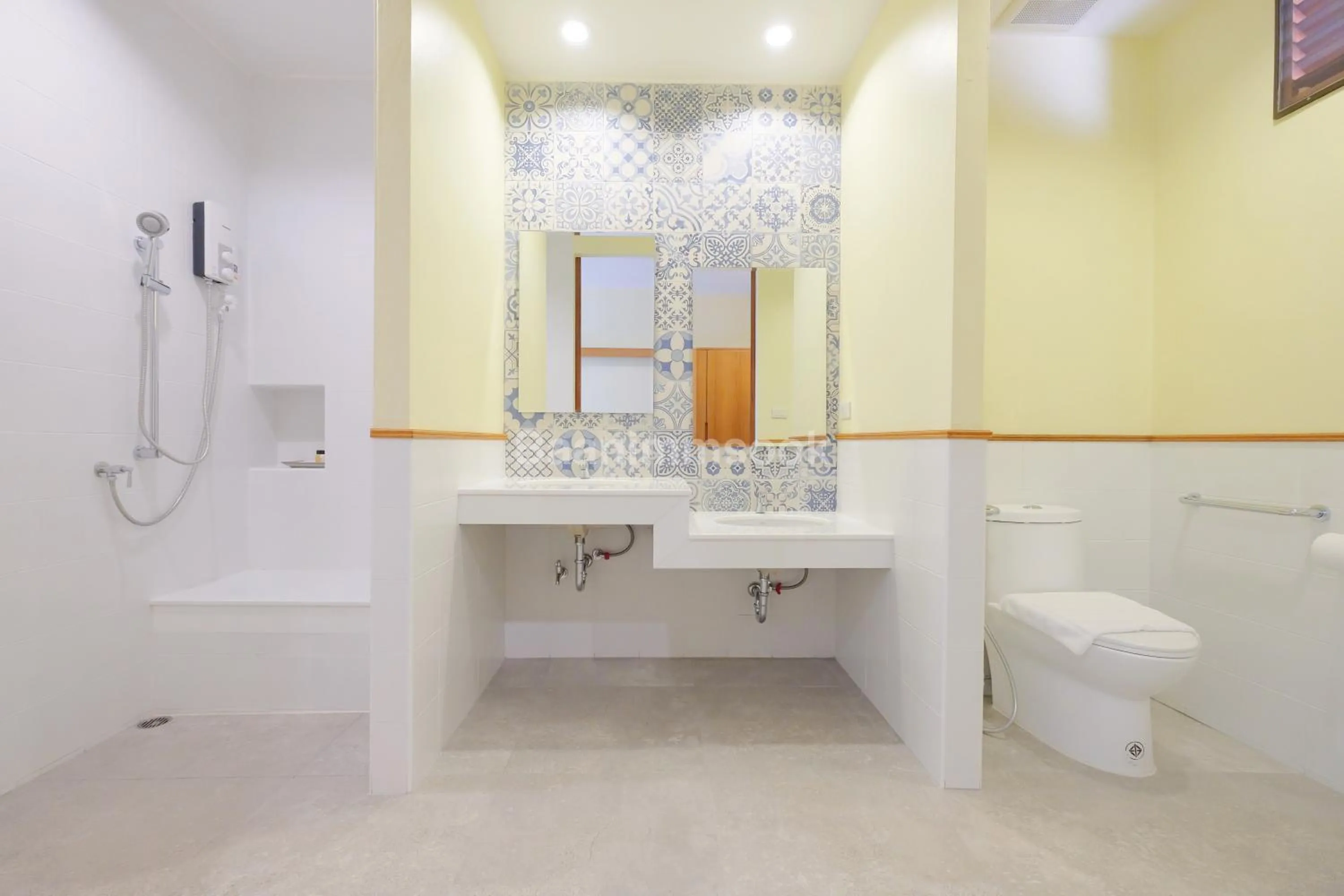 Bathroom in Baan Imm Sook Resort