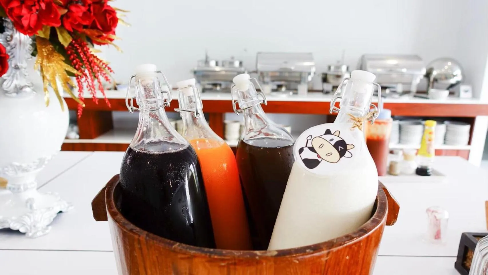 Food and drinks in Baan Imm Sook Resort