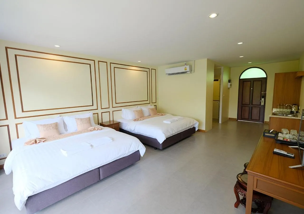Photo of the whole room, Bed in Baan Imm Sook Resort