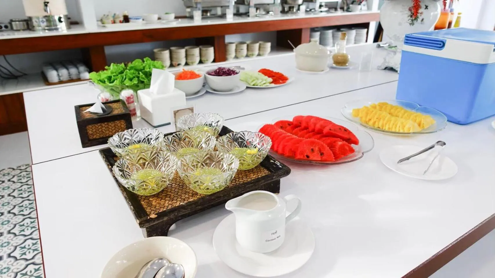 Food and drinks in Baan Imm Sook Resort