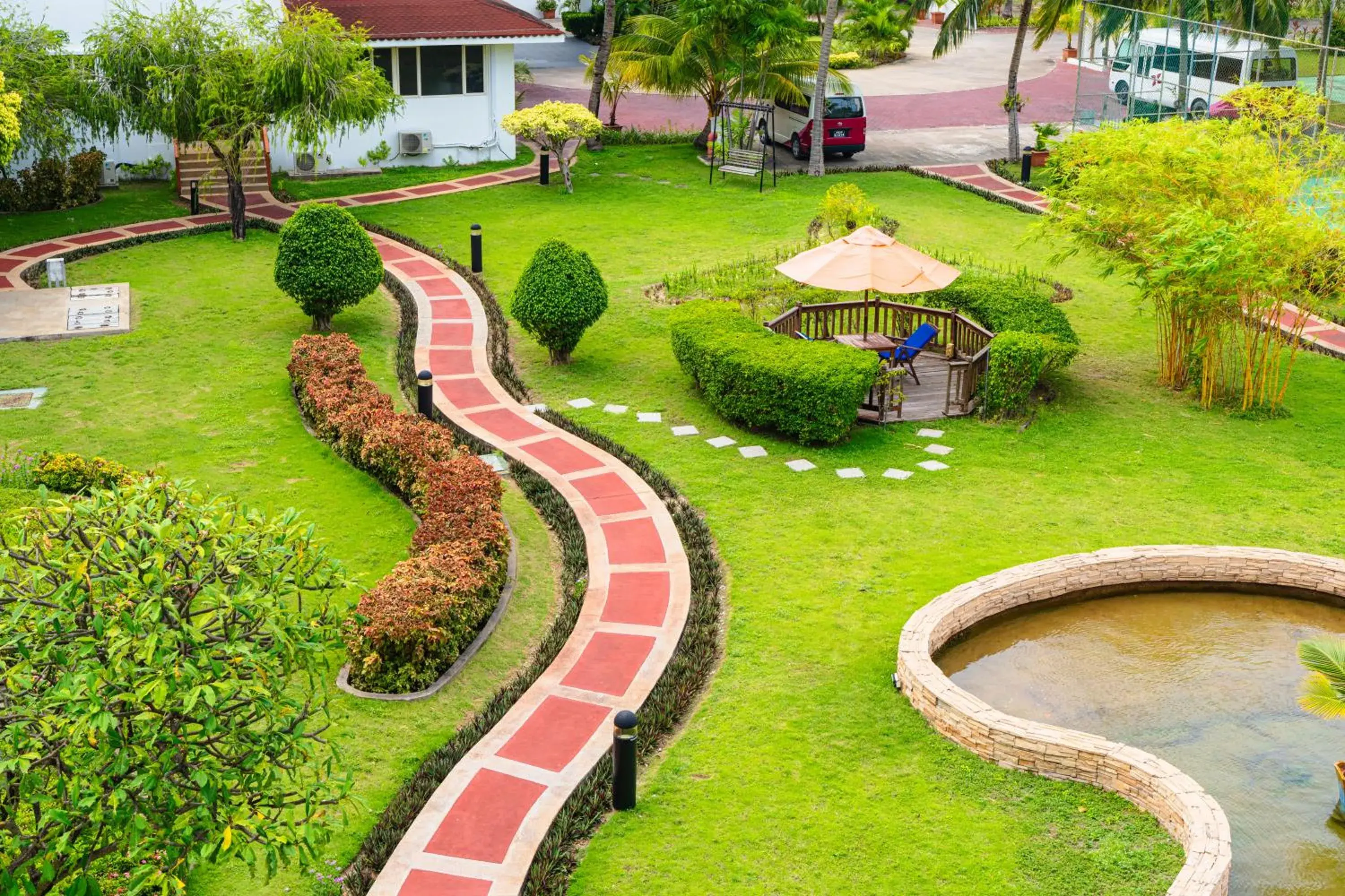 Property building in Hulhule Island Hotel- Private Beach Access & Airport Pick-up and Drop Property building in Hulhule Island Hotel- Private Beach Access & Airport Pick-up and Drop