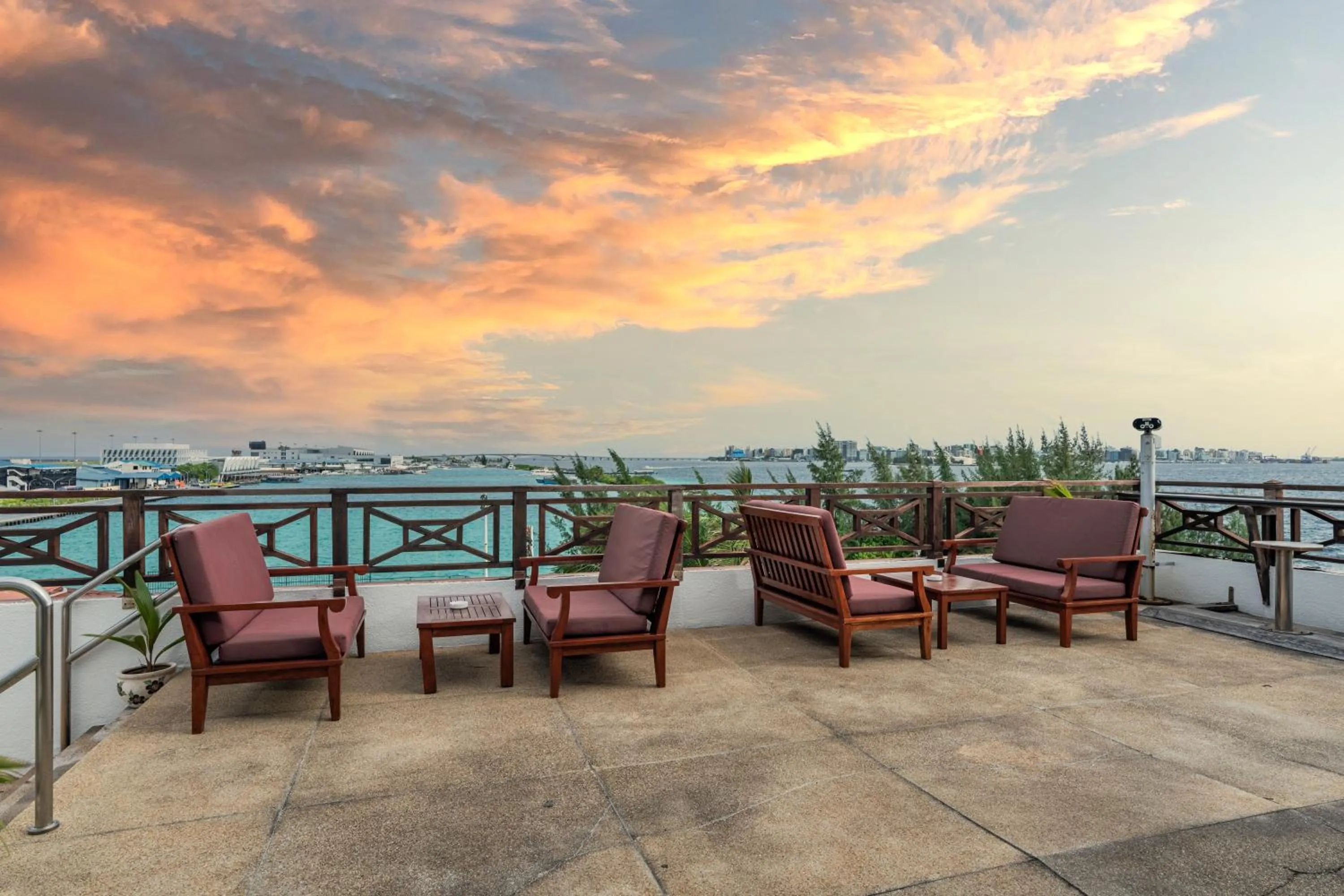 Restaurant/places to eat in Hulhule Island Hotel- Private Beach Access & Airport Pick-up and Drop