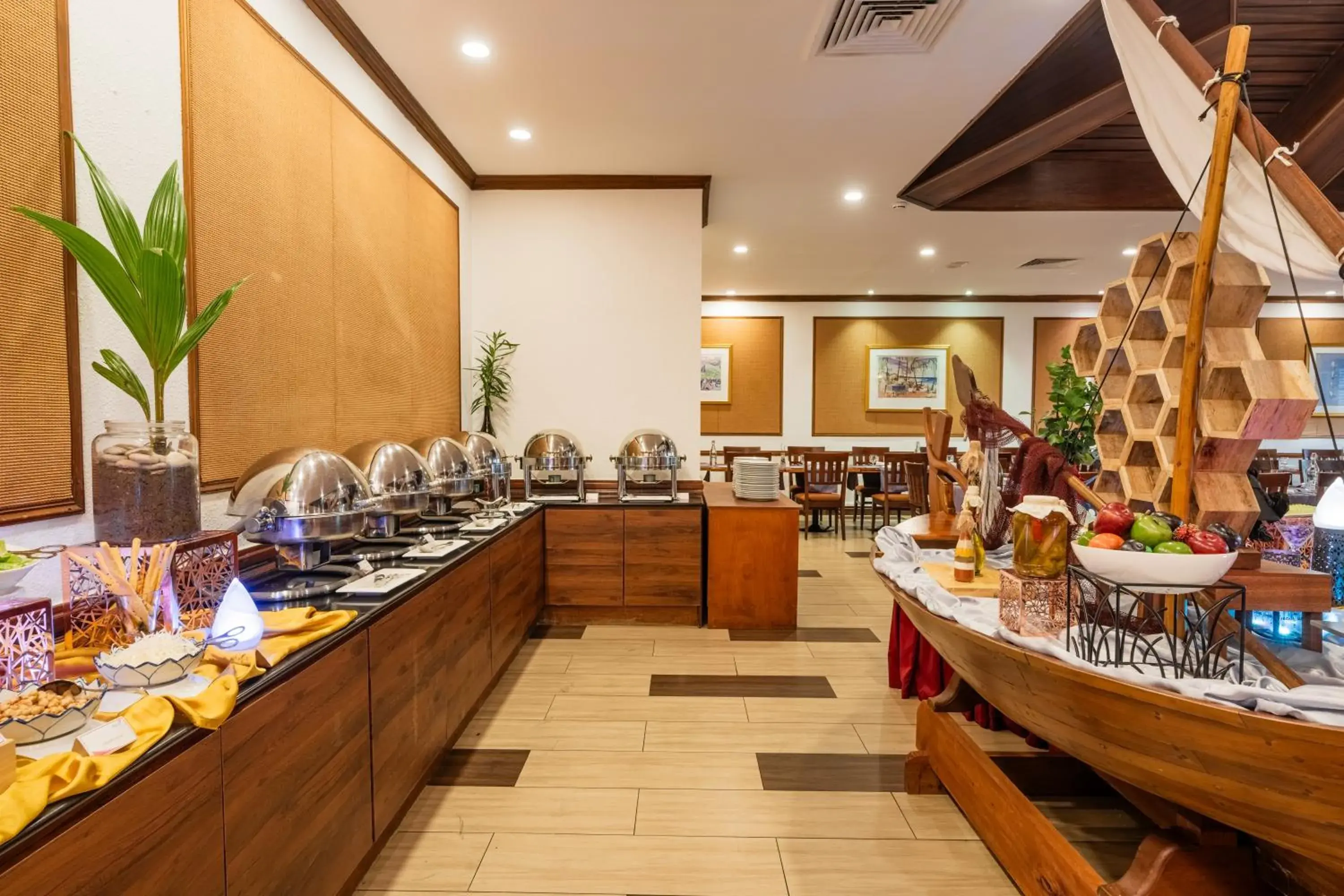 Restaurant/places to eat in Hulhule Island Hotel- Private Beach Access & Airport Pick-up and Drop Restaurant/places to eat in Hulhule Island Hotel- Private Beach Access & Airport Pick-up and Drop