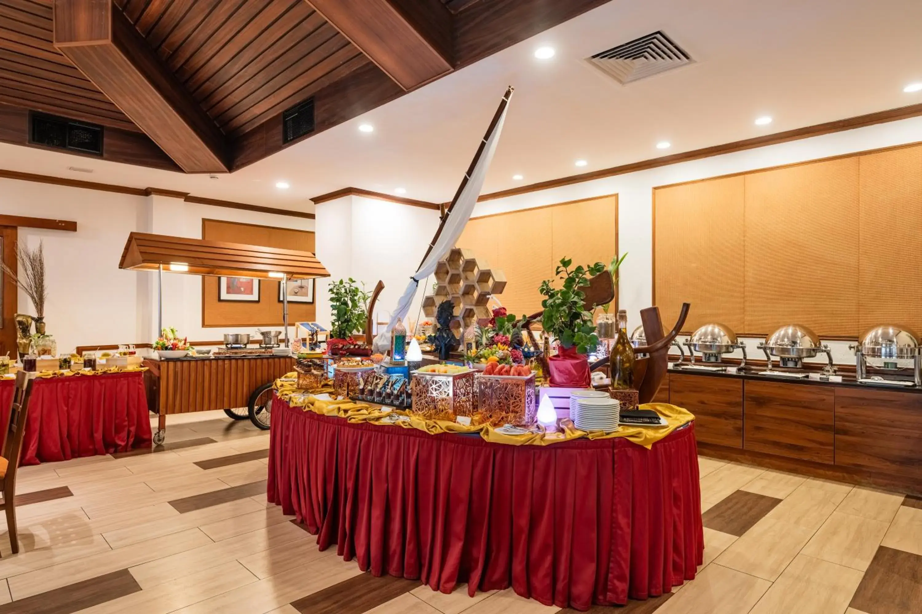 Restaurant/places to eat in Hulhule Island Hotel- Private Beach Access & Airport Pick-up and Drop Restaurant/places to eat in Hulhule Island Hotel- Private Beach Access & Airport Pick-up and Drop