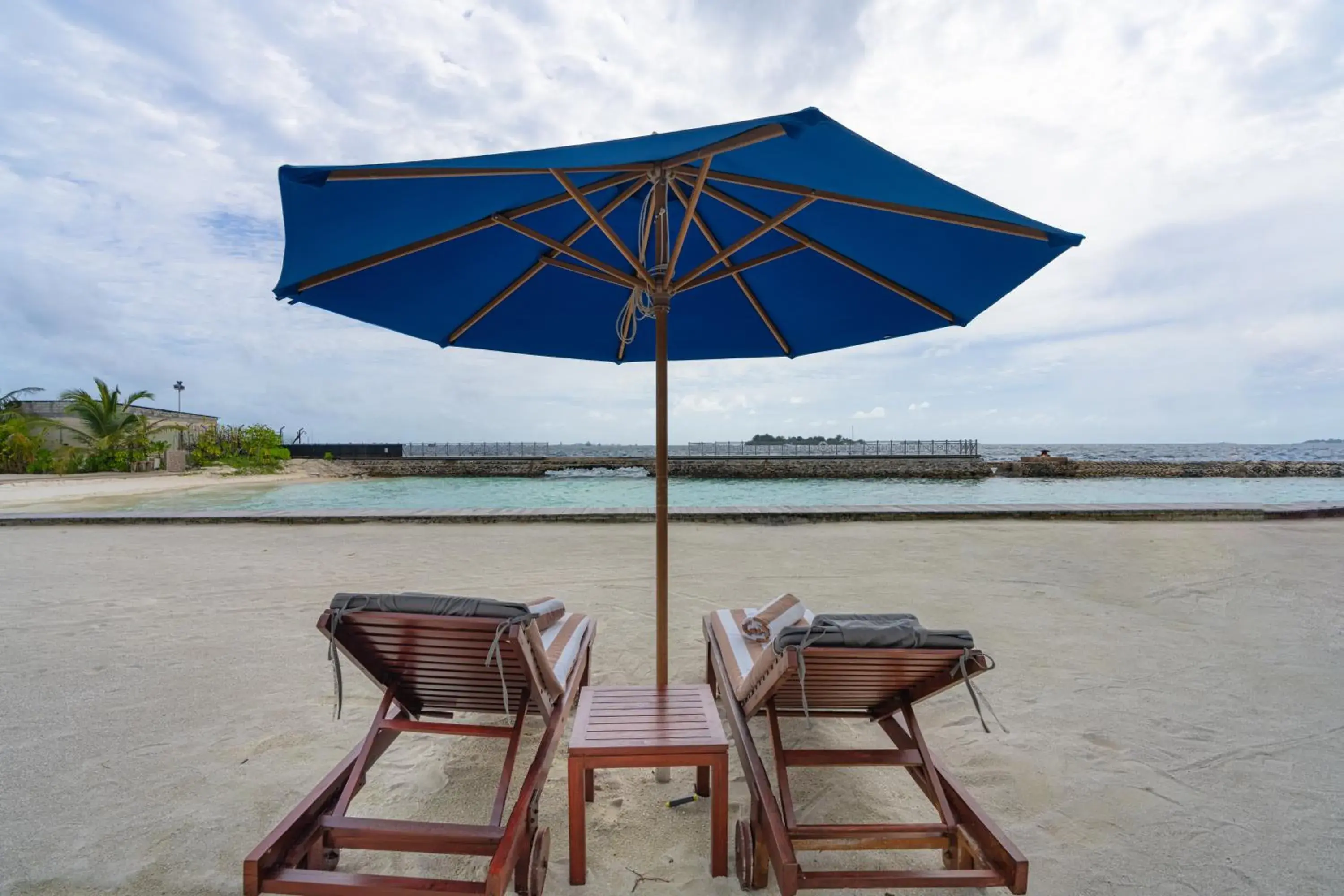 Property building in Hulhule Island Hotel- Private Beach Access & Airport Pick-up and Drop Property building in Hulhule Island Hotel- Private Beach Access & Airport Pick-up and Drop