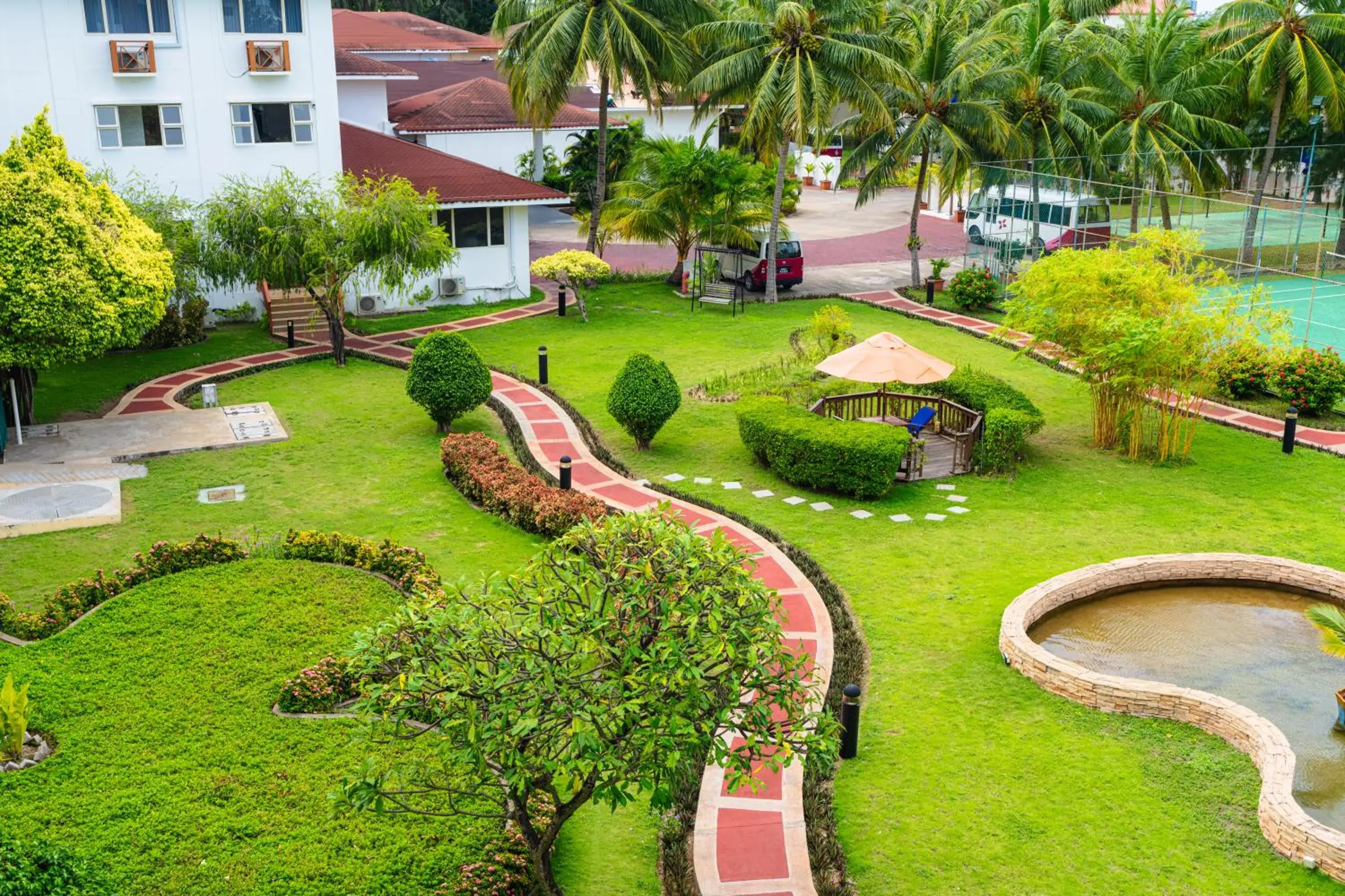 Property building in Hulhule Island Hotel- Private Beach Access & Airport Pick-up and Drop Property building in Hulhule Island Hotel- Private Beach Access & Airport Pick-up and Drop