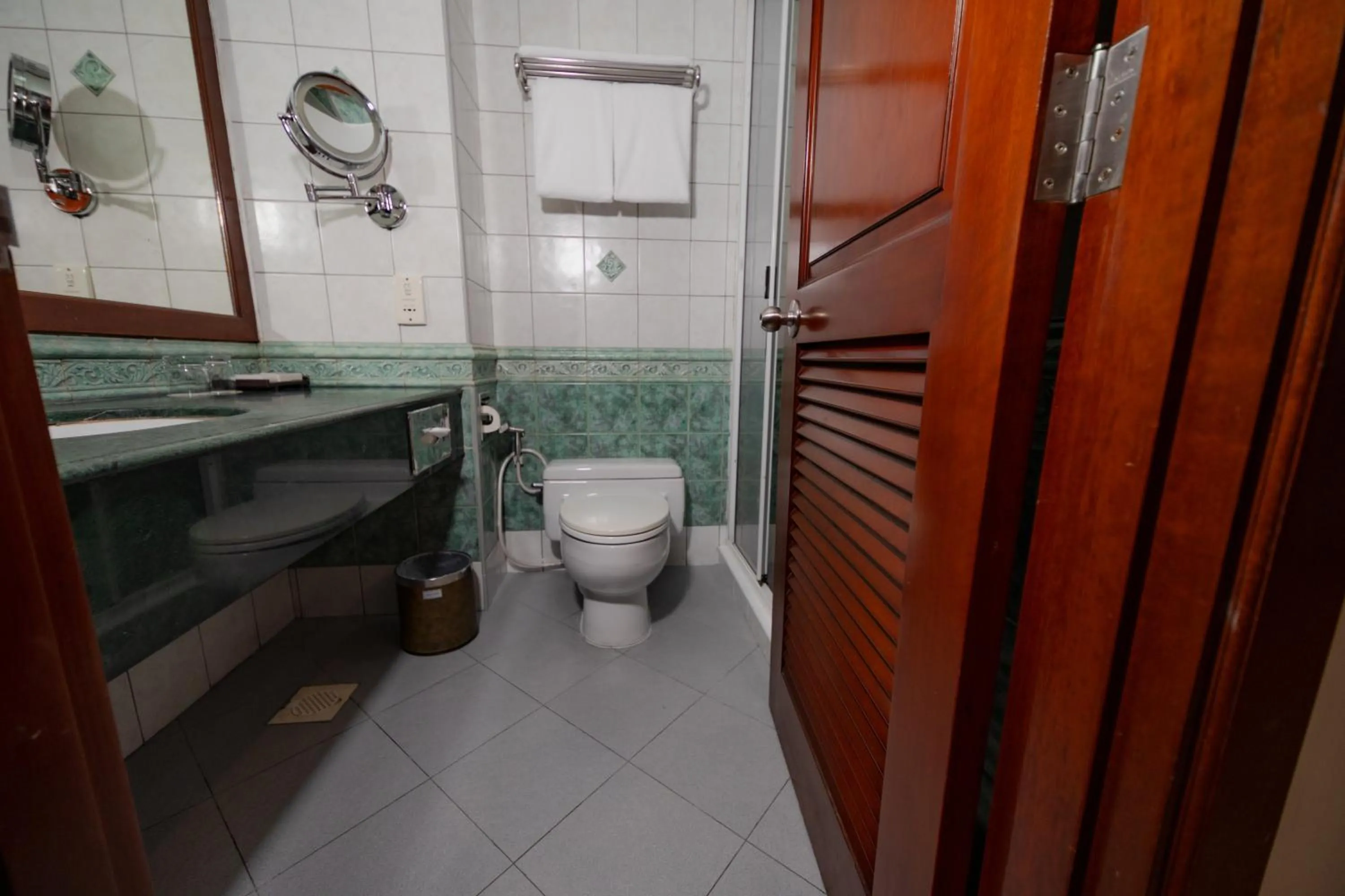 Toilet in Hulhule Island Hotel- Private Beach Access & Airport Pick-up and Drop