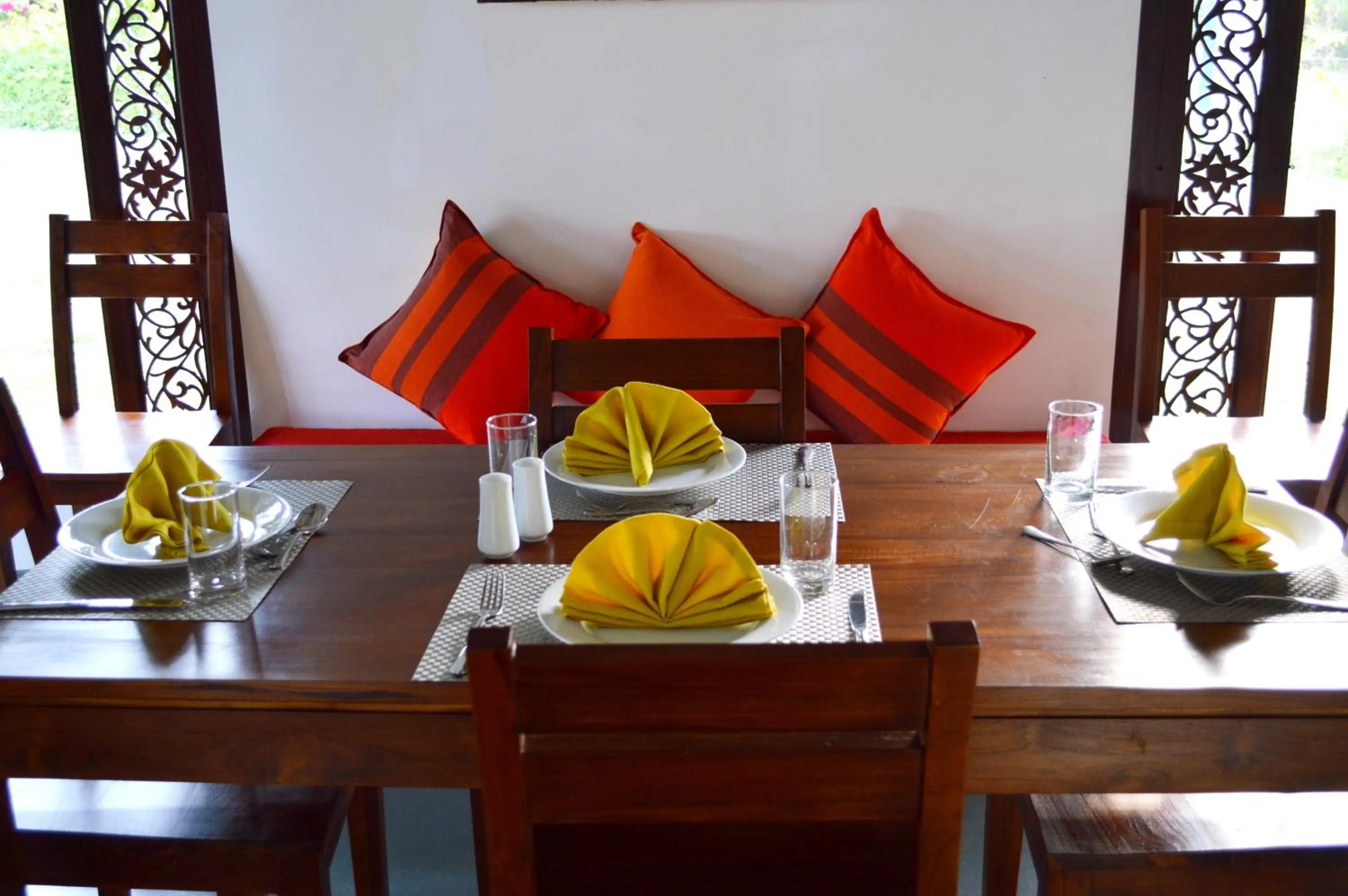 Food and drinks in Ocean Cottage