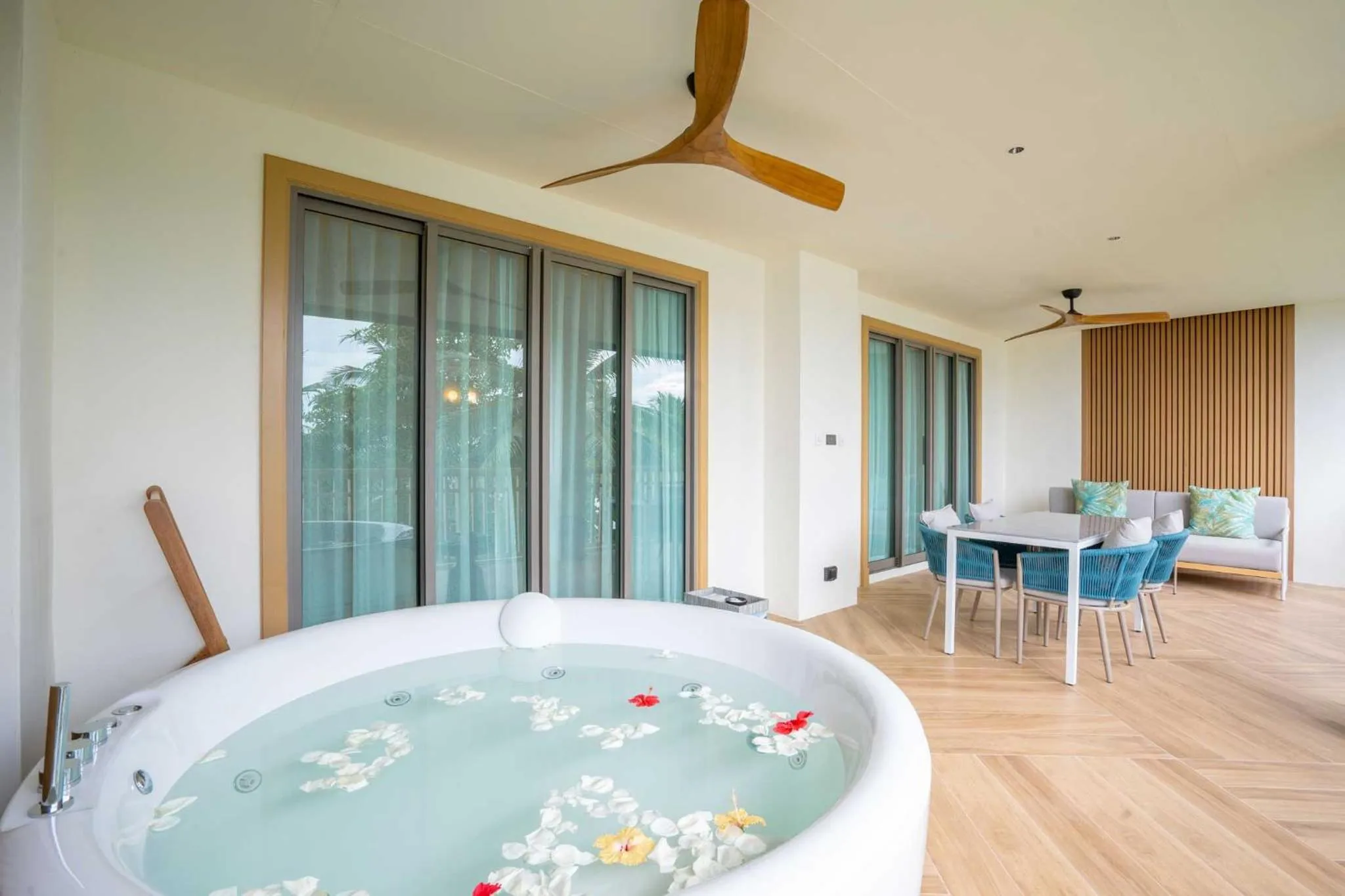 Balcony/Terrace in KC Grande Resort Koh Chang