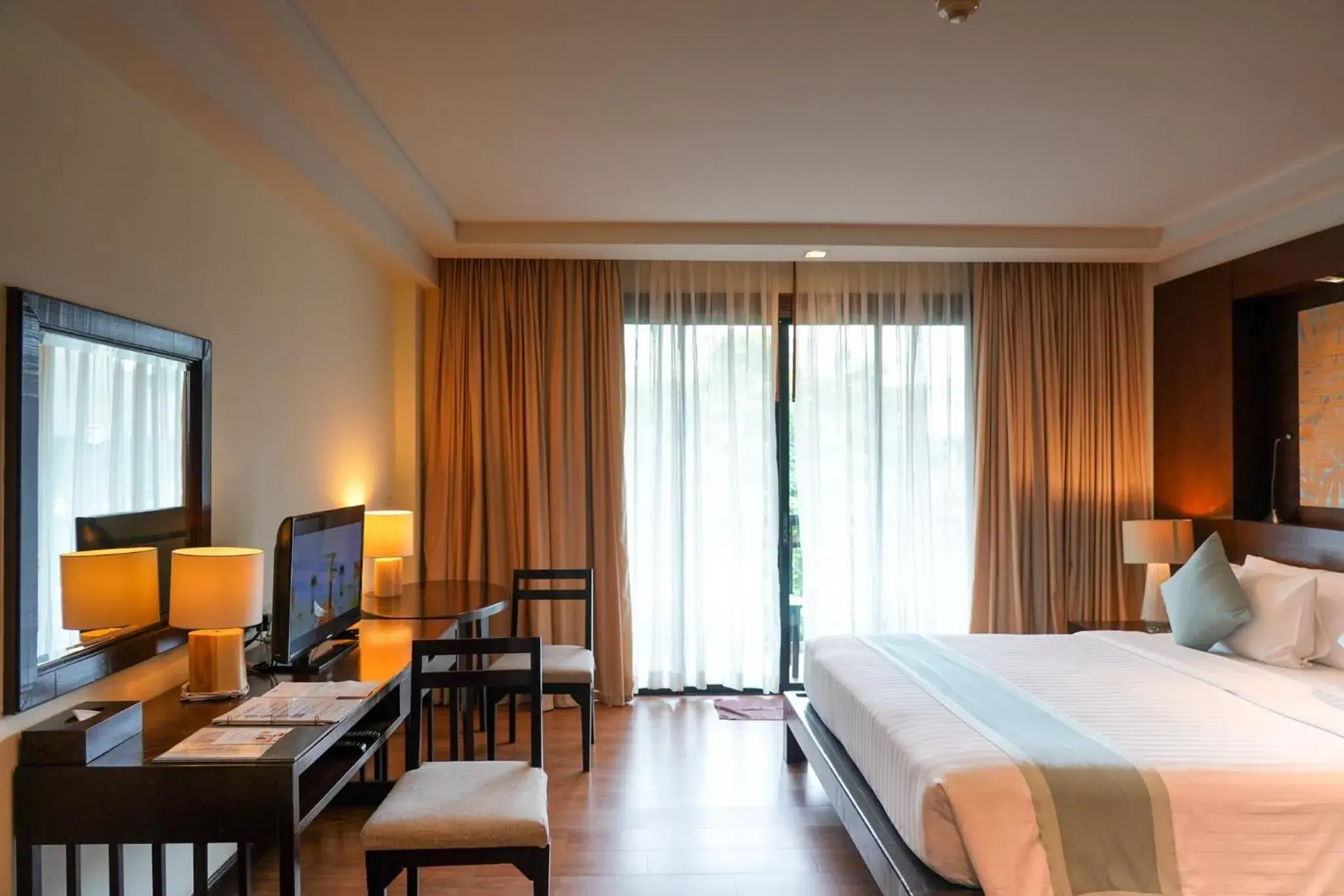 TV and multimedia, Bed in KC Grande Resort Koh Chang TV and multimedia, Bed in KC Grande Resort Koh Chang