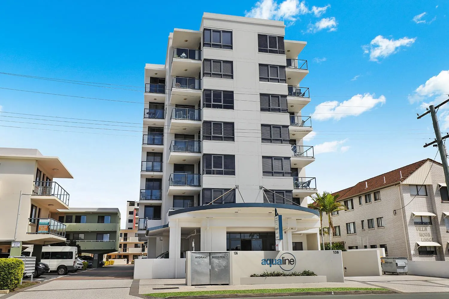 Property building in Aqualine Apartments On The Broadwater