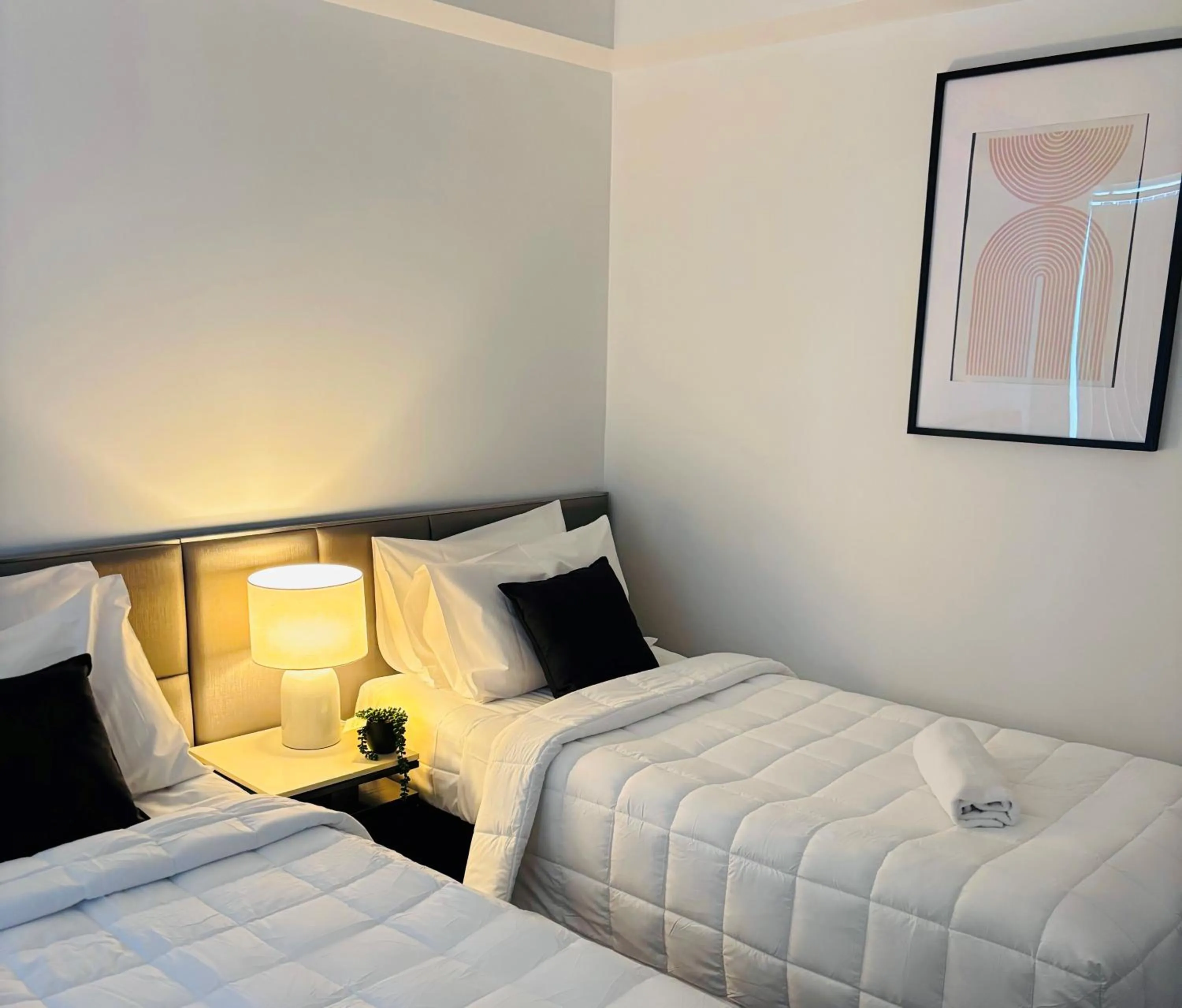 Bedroom, Bed in Aqualine Apartments On The Broadwater