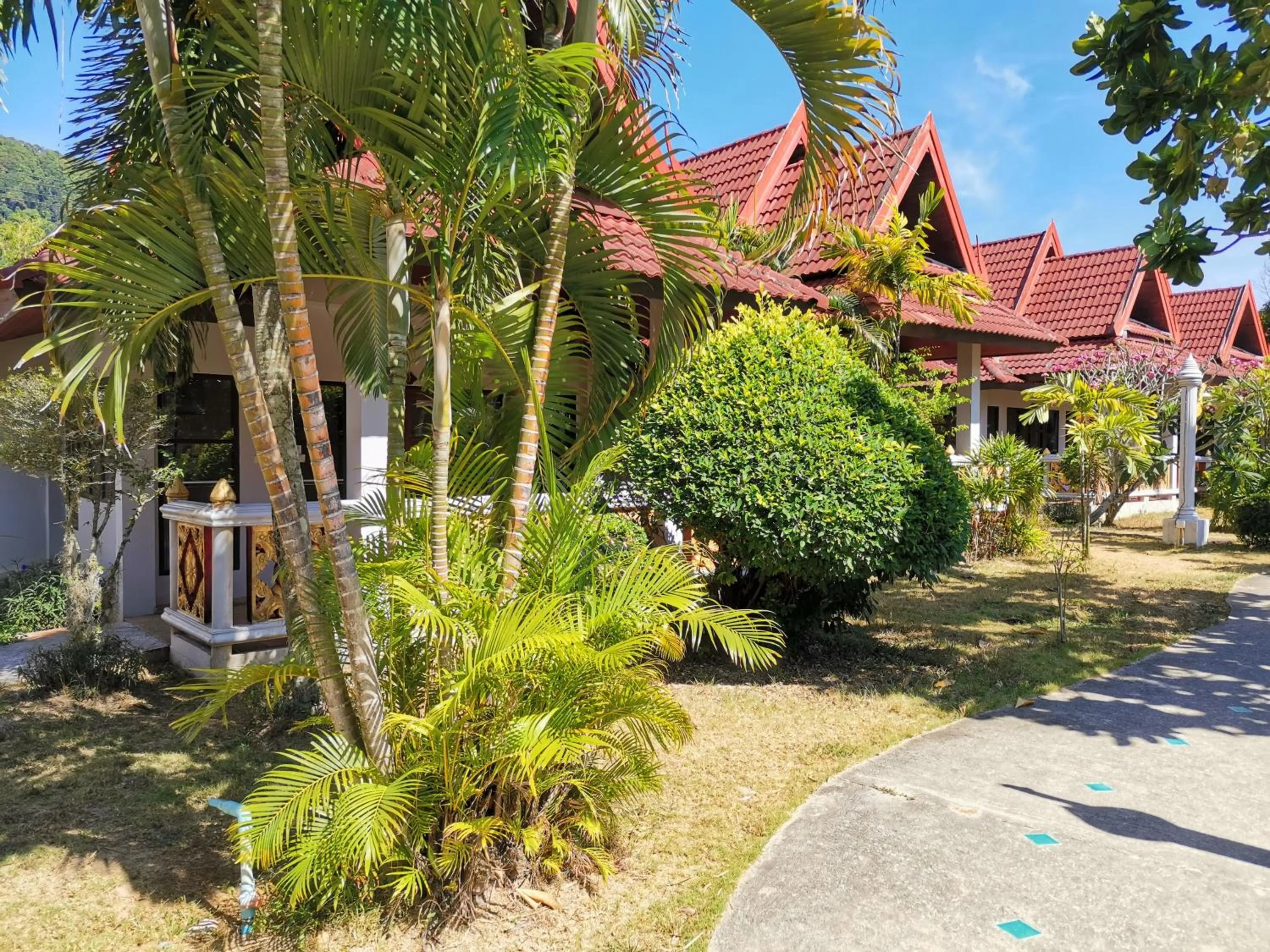 Property building in Holiday Villa, Lanta